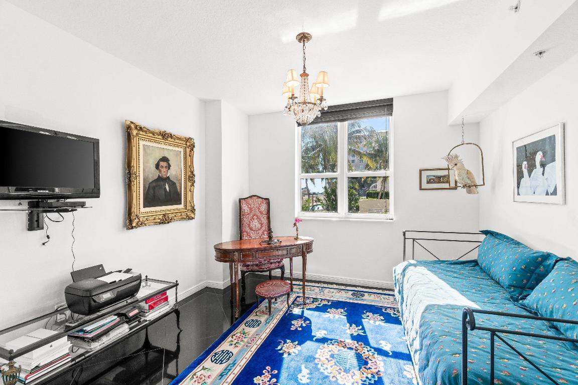 450 N Fedeal Highway 610