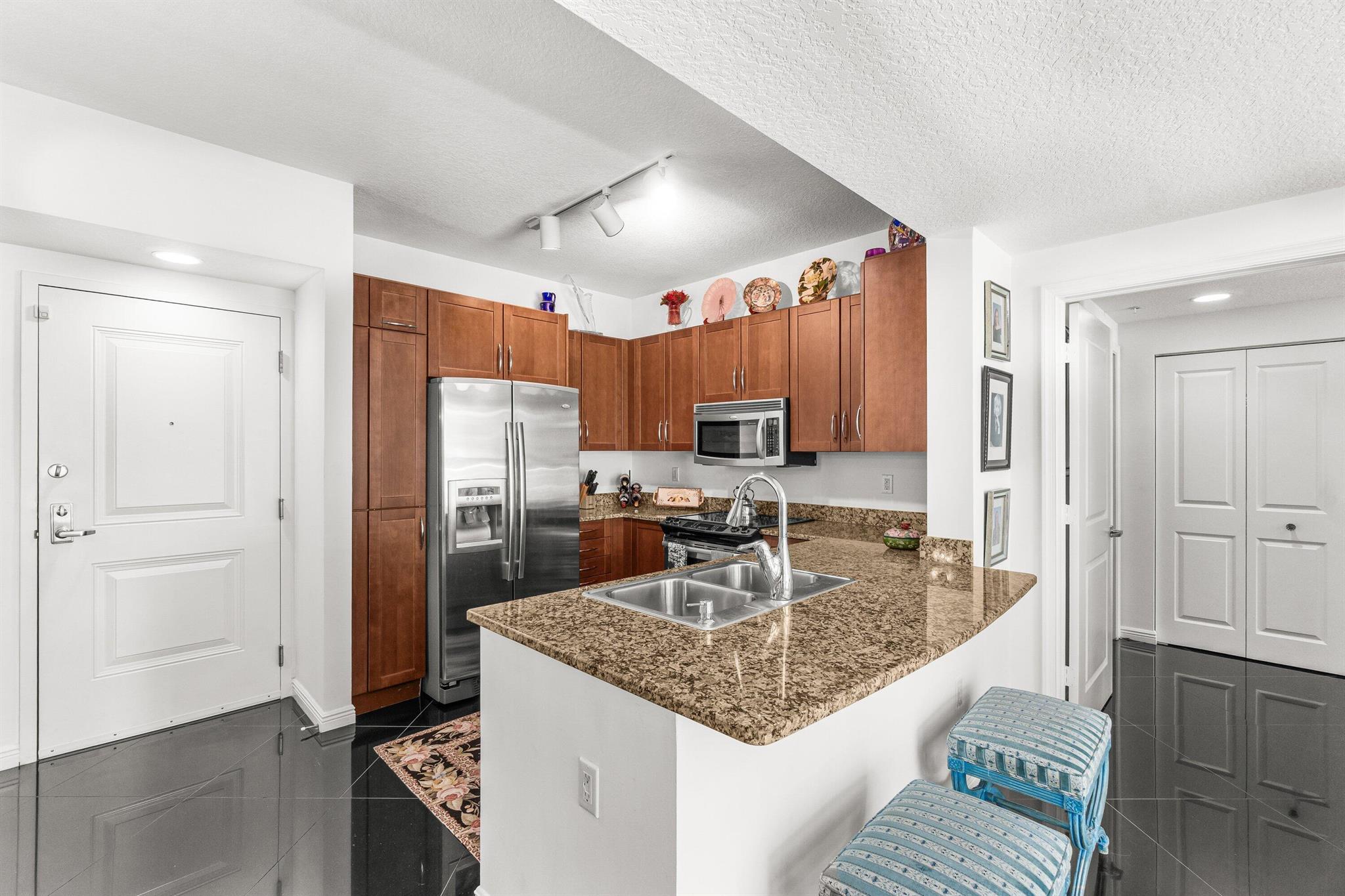 450 N Fedeal Highway 610