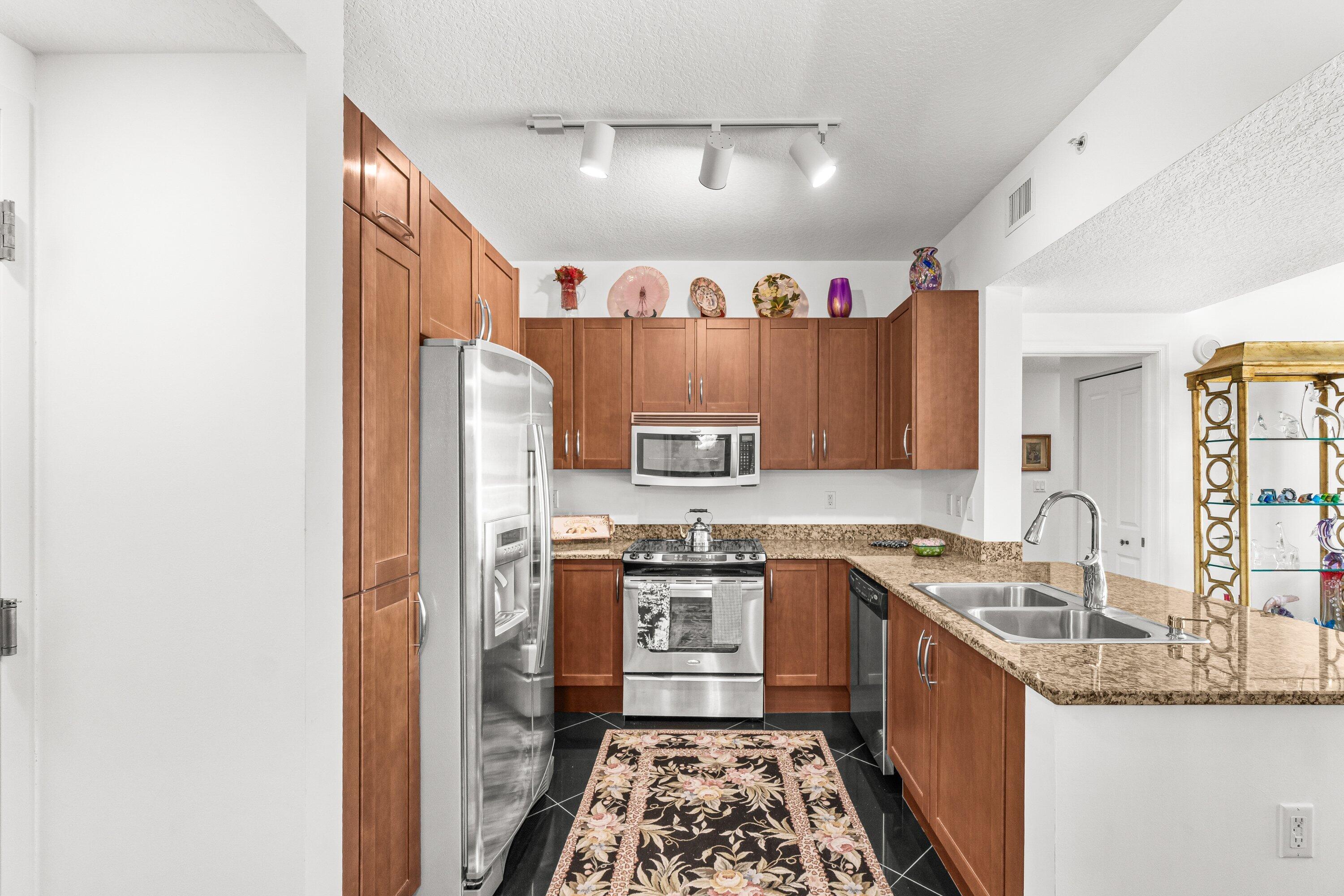 450 N Fedeal Highway 610