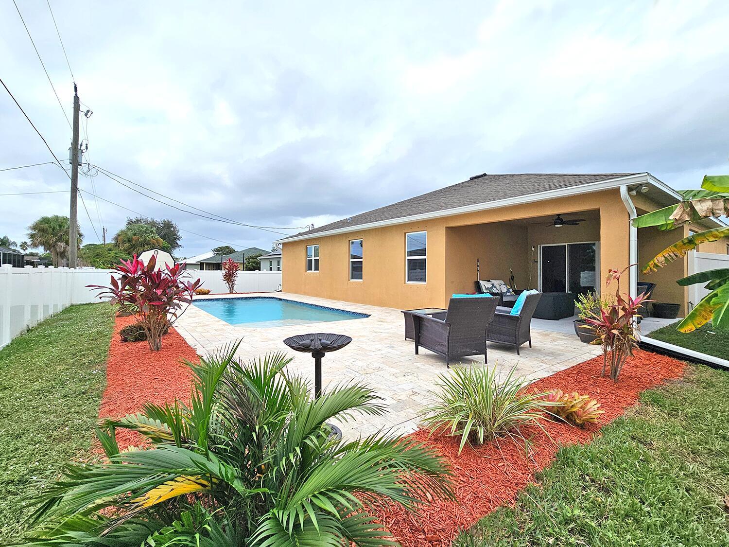 934 SW Worcester Lane, Port St. Lucie