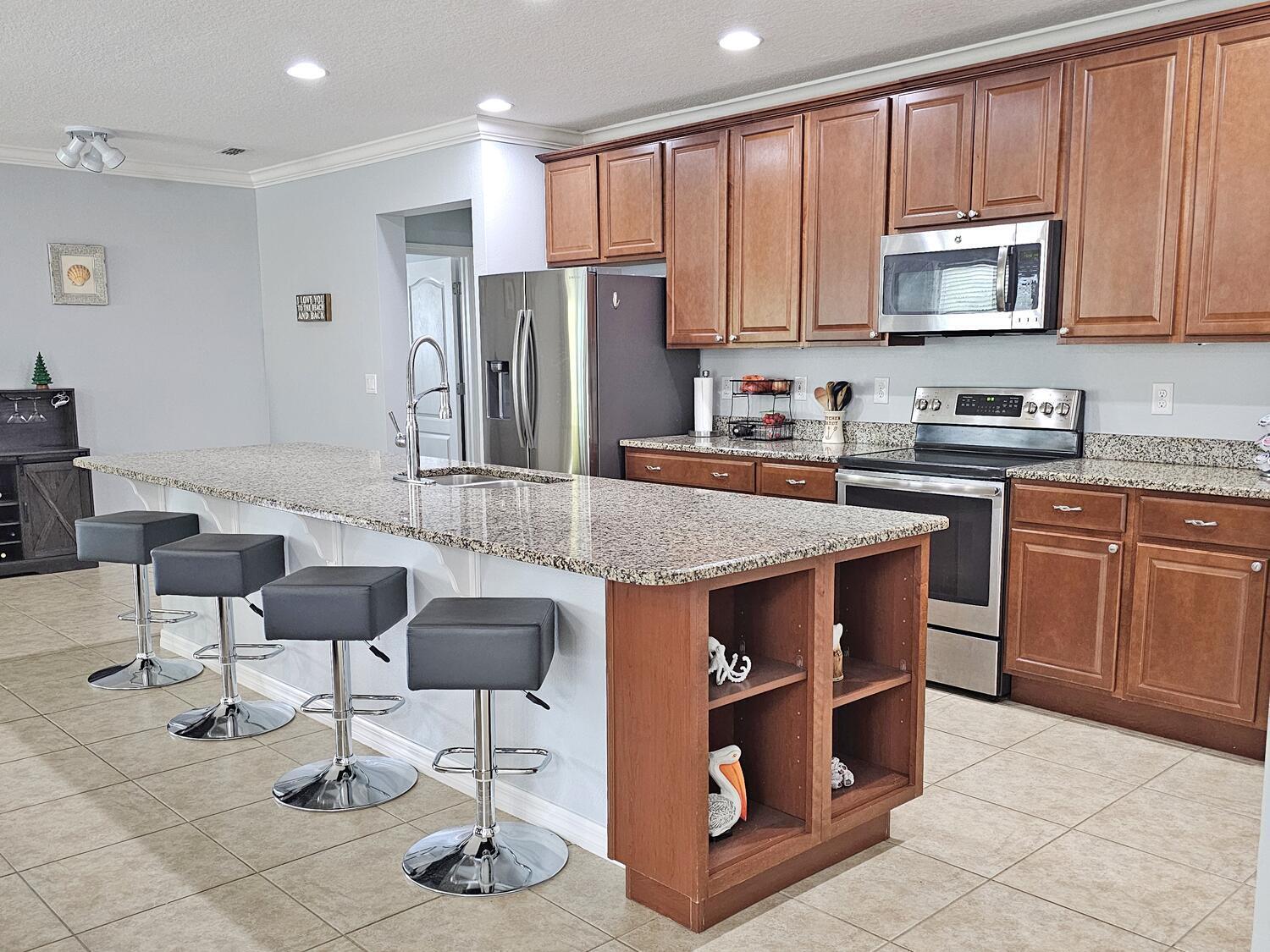 934 SW Worcester Lane, Port St. Lucie