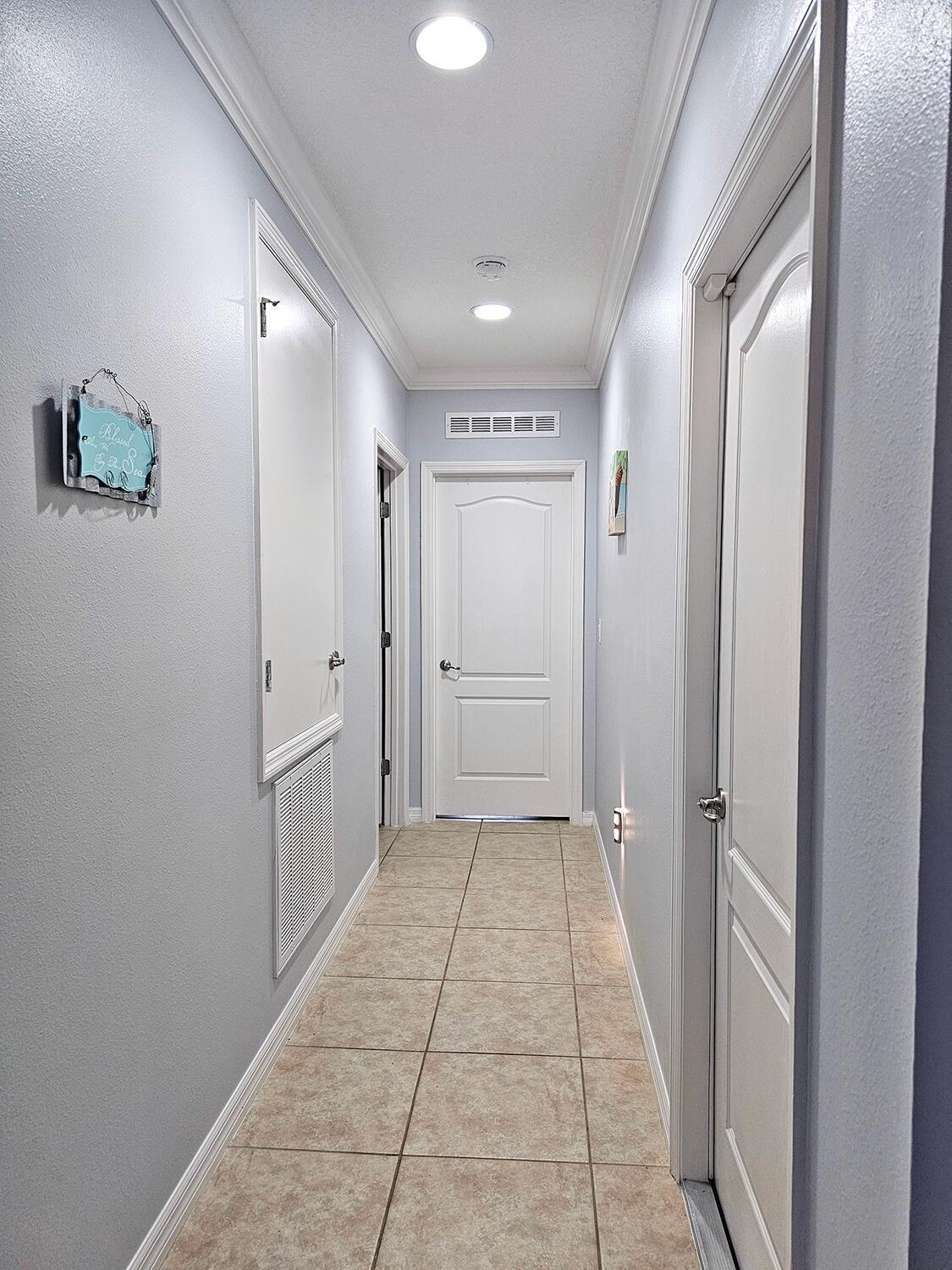 934 SW Worcester Lane, Port St. Lucie