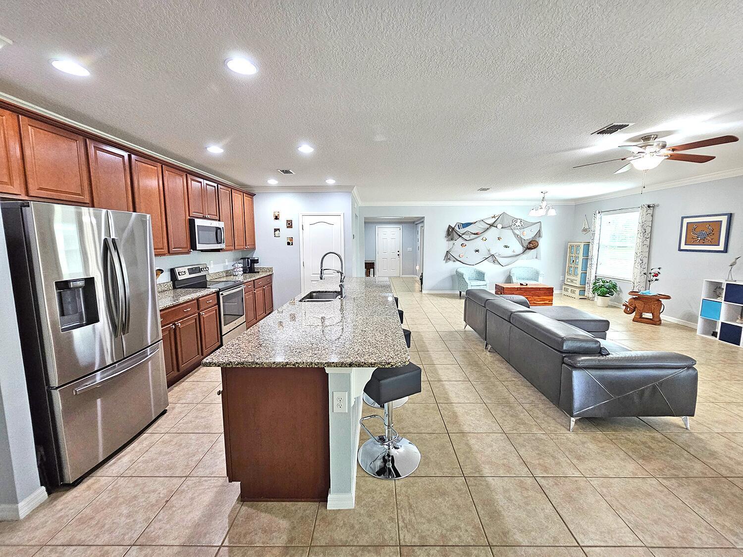 934 SW Worcester Lane, Port St. Lucie