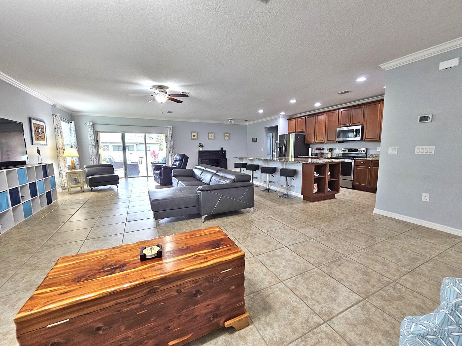 934 SW Worcester Lane, Port St. Lucie