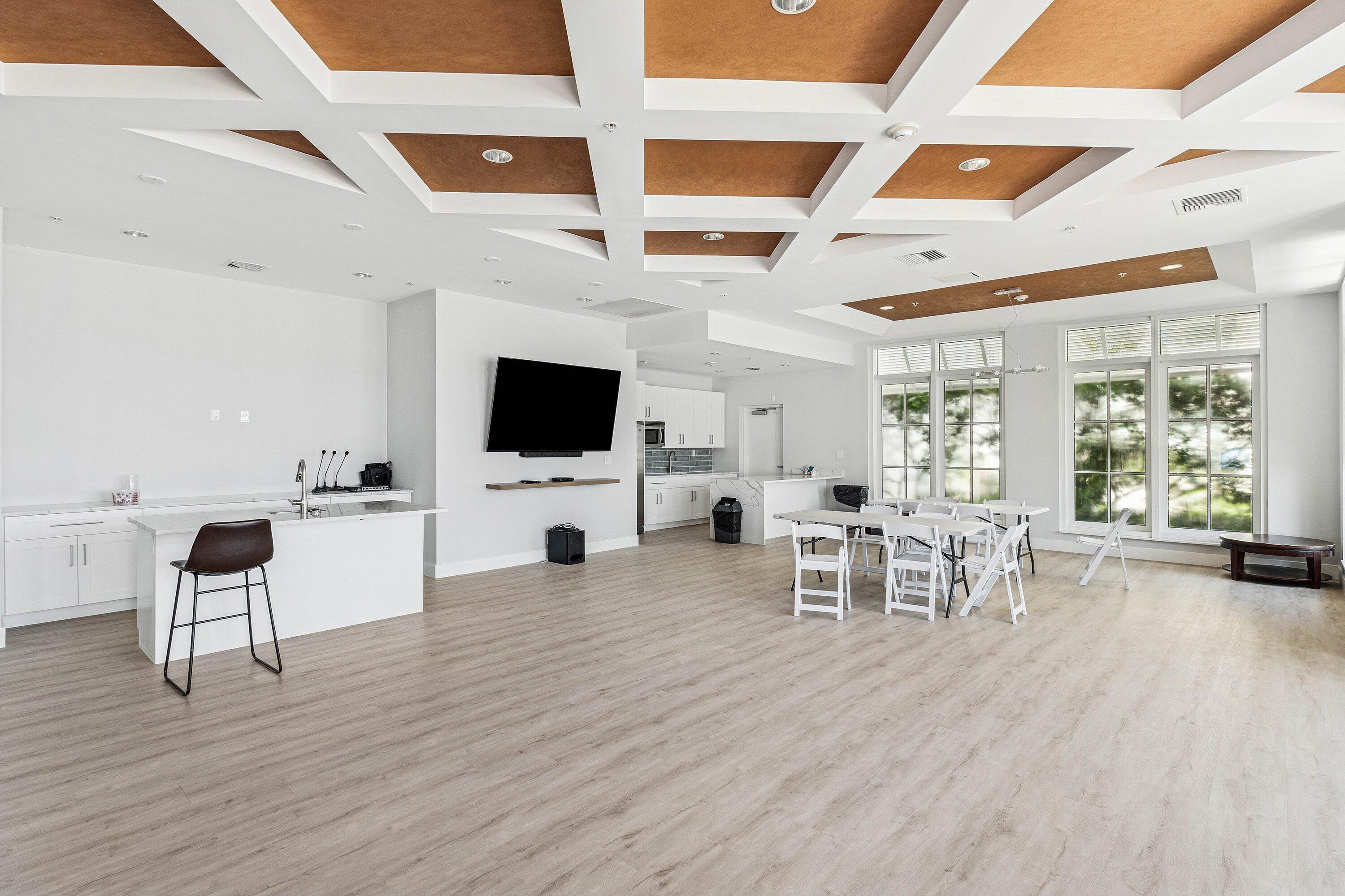 450 N Federal Highway 1107