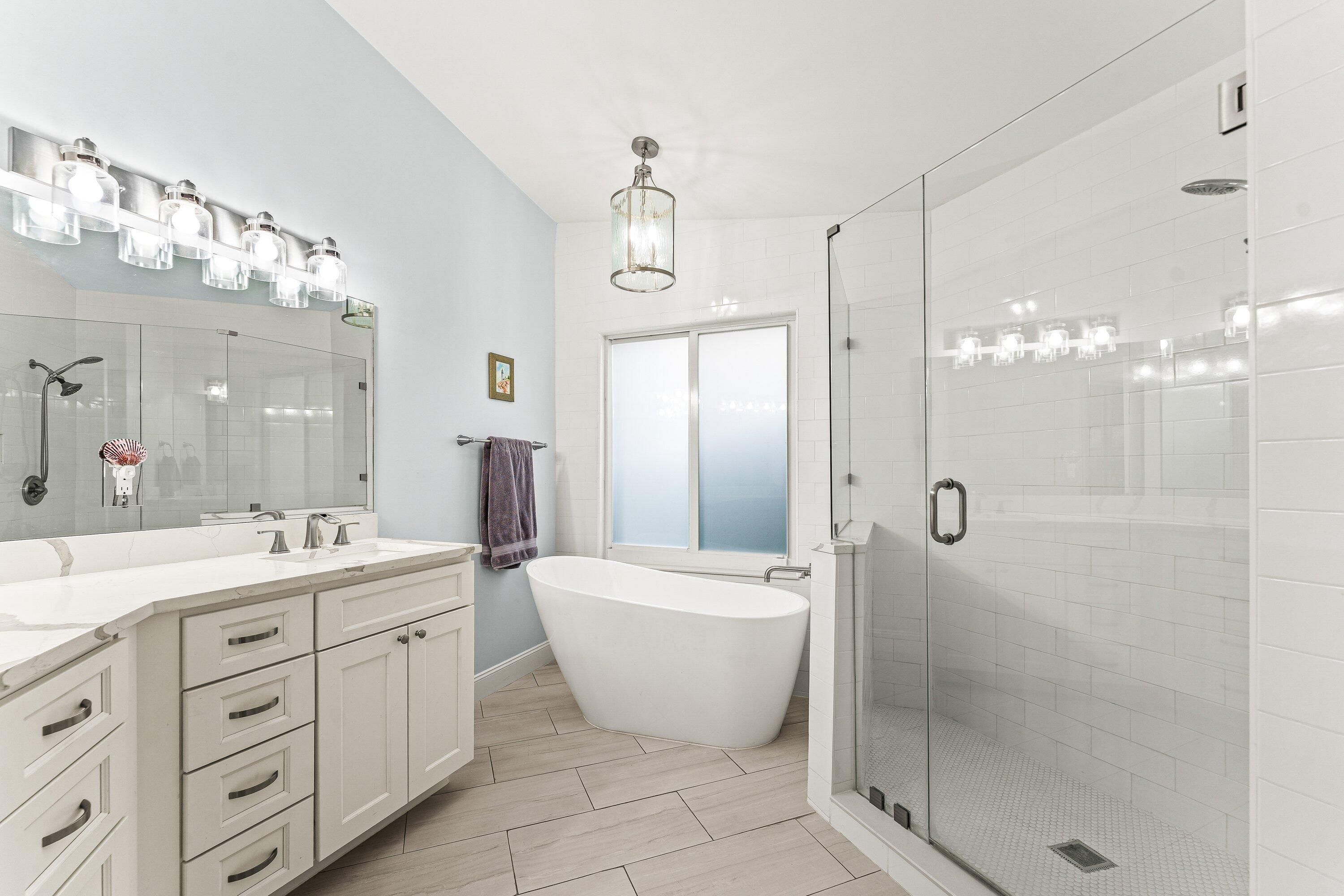 9702 Harbour Lake Circle