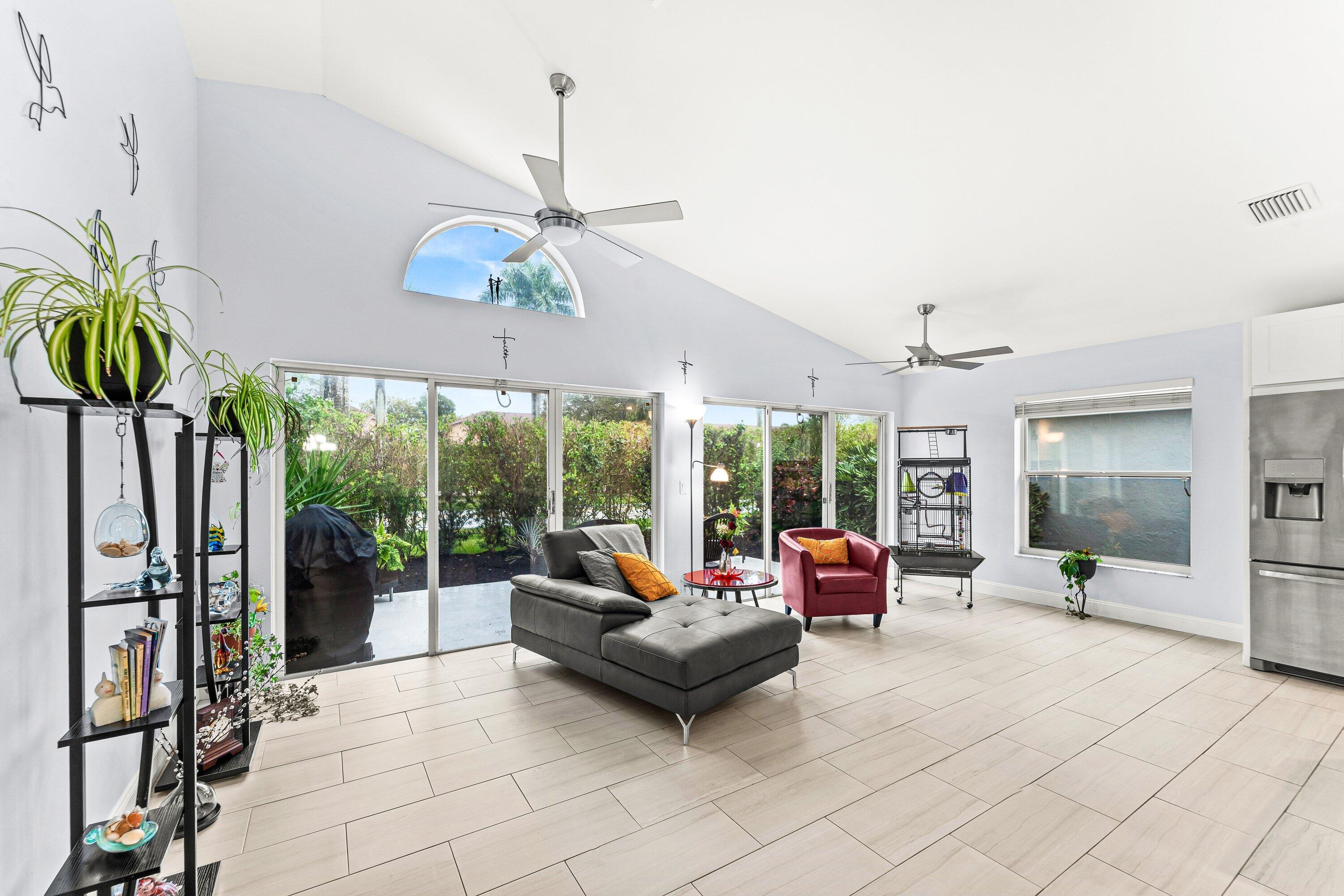 9702 Harbour Lake Circle