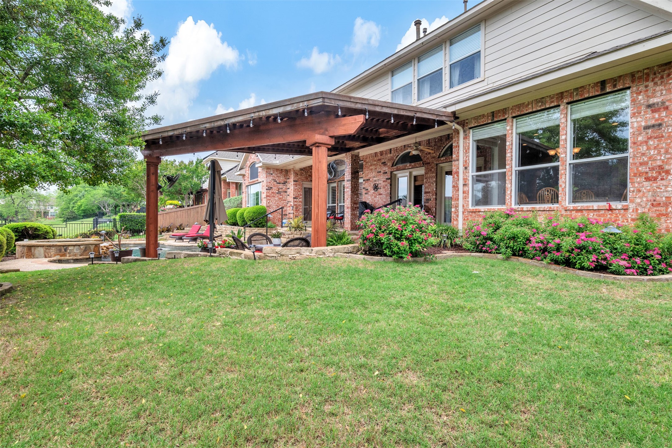 3906 Sharp Lane