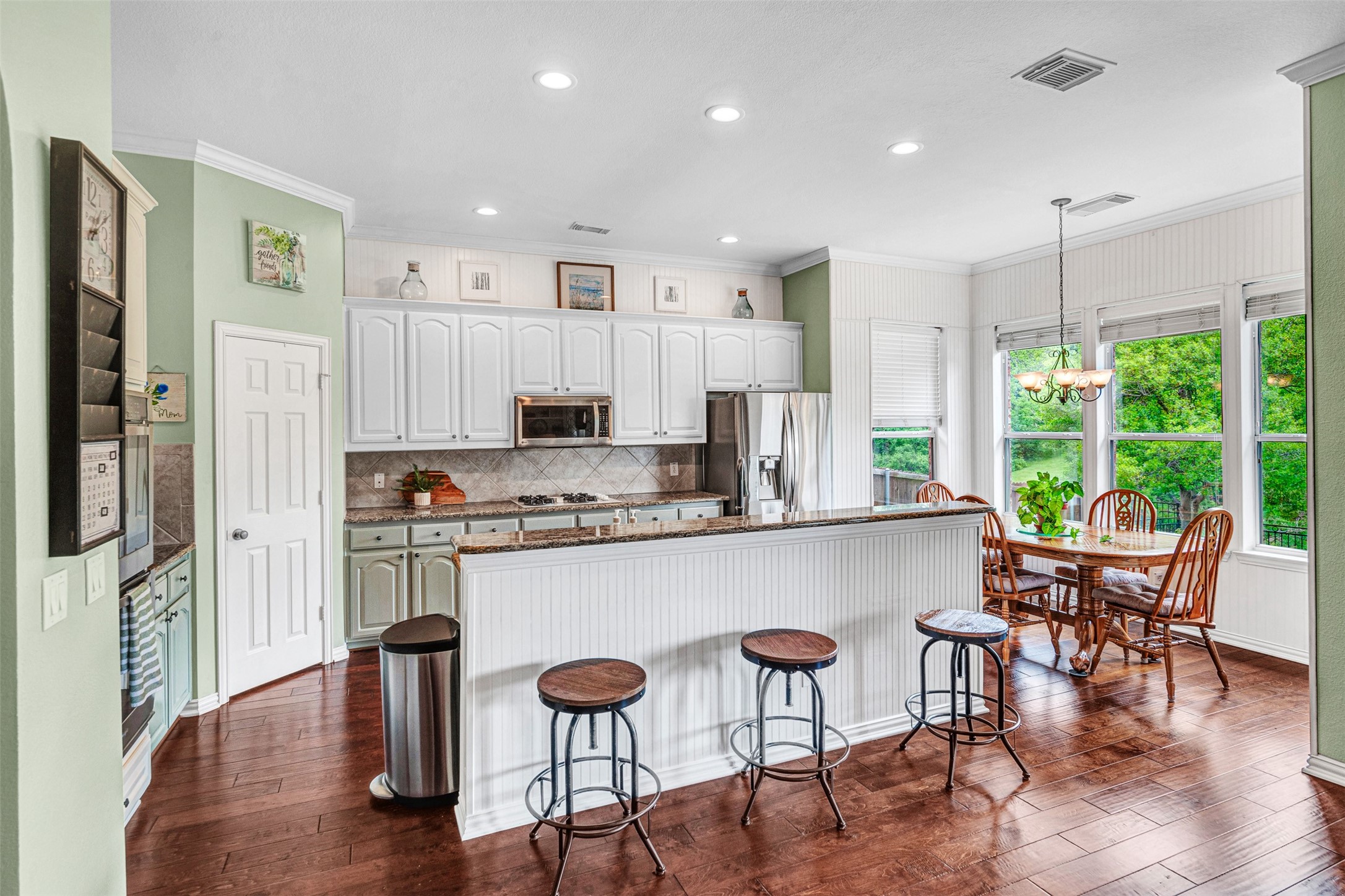 3906 Sharp Lane