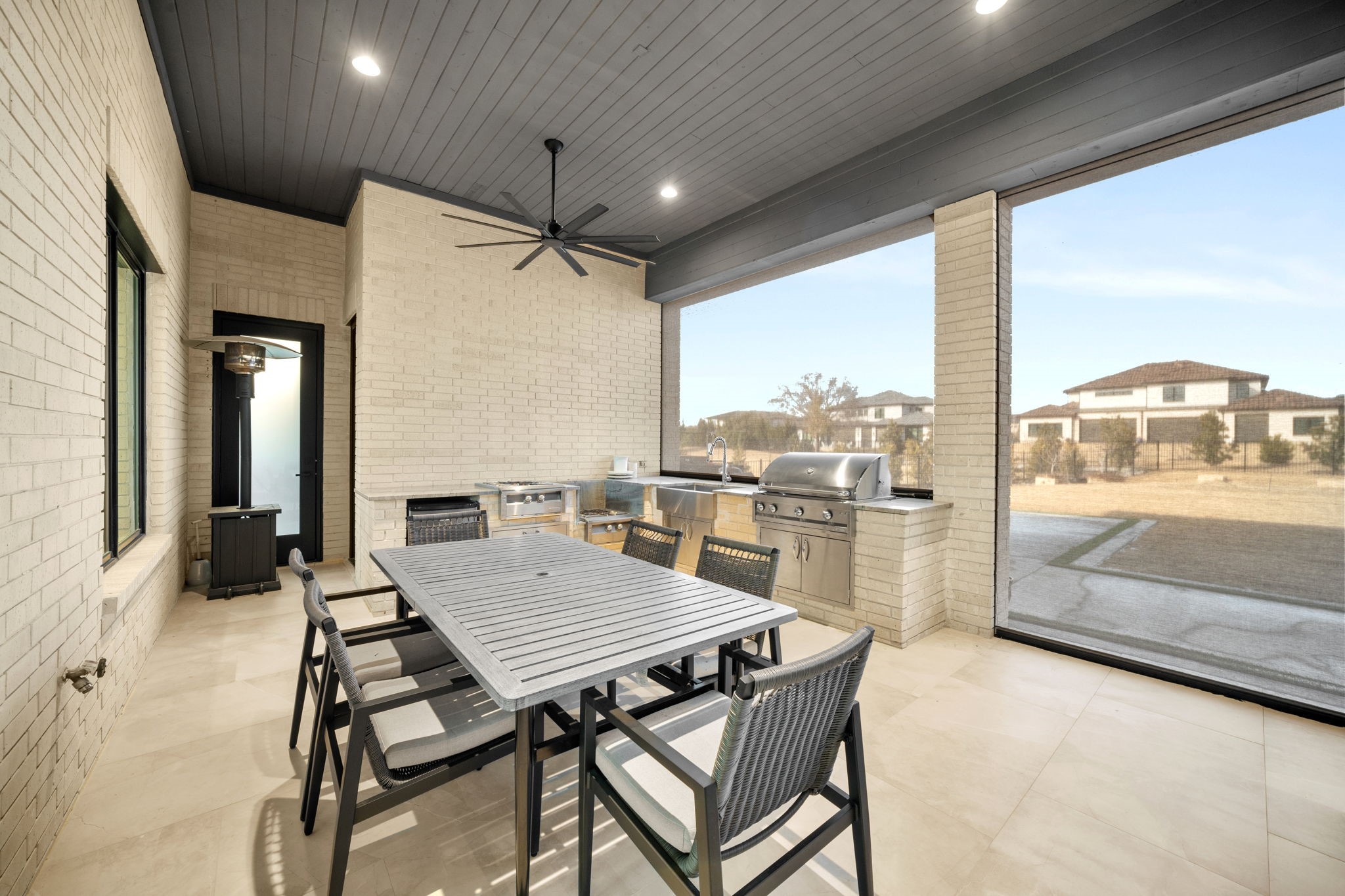 712 Crescent Heights