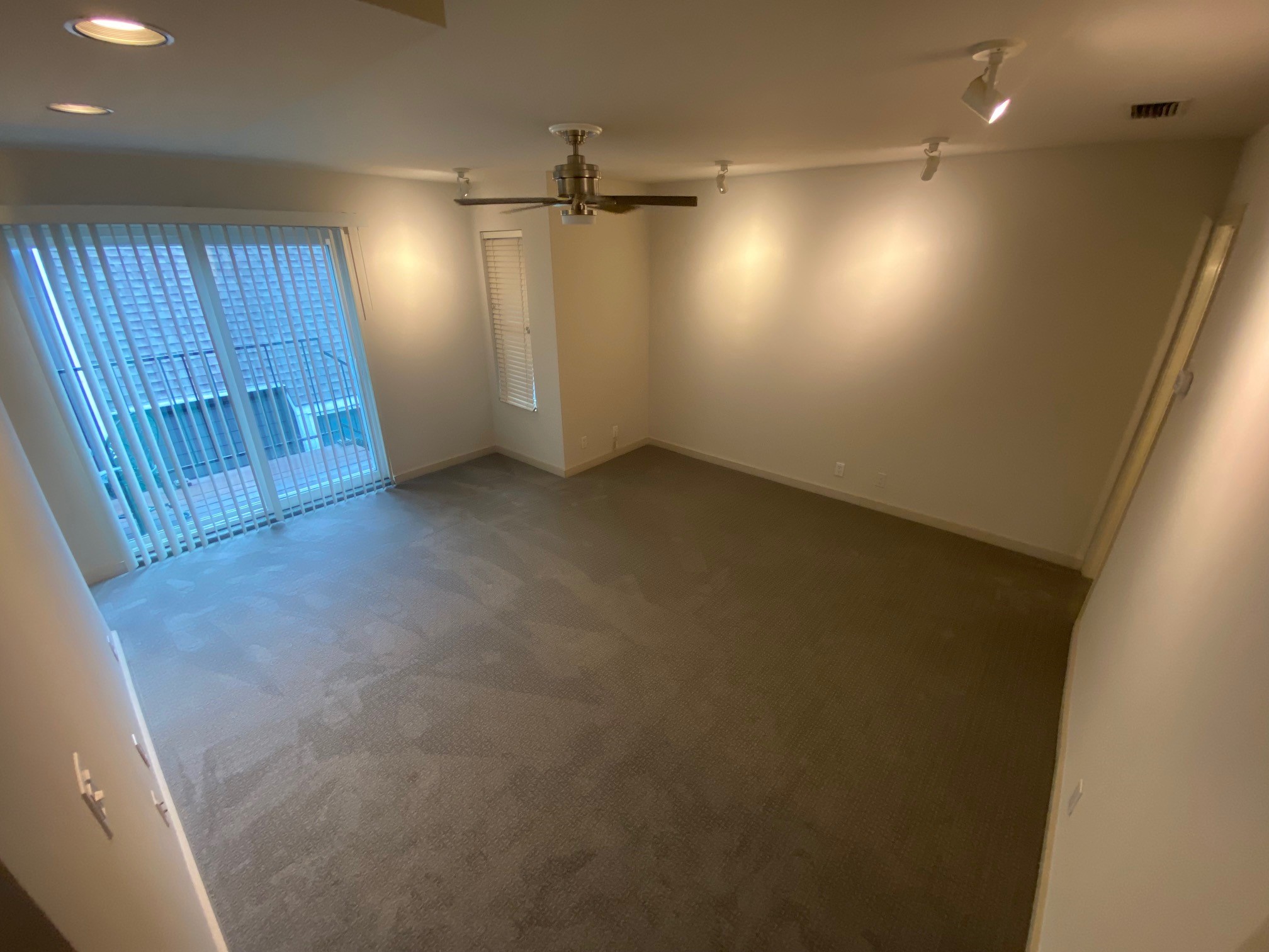 4403 Buena Vista Street 6