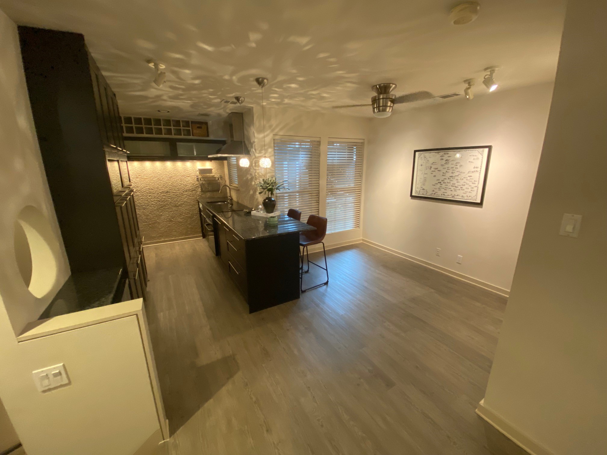 4403 Buena Vista Street 6