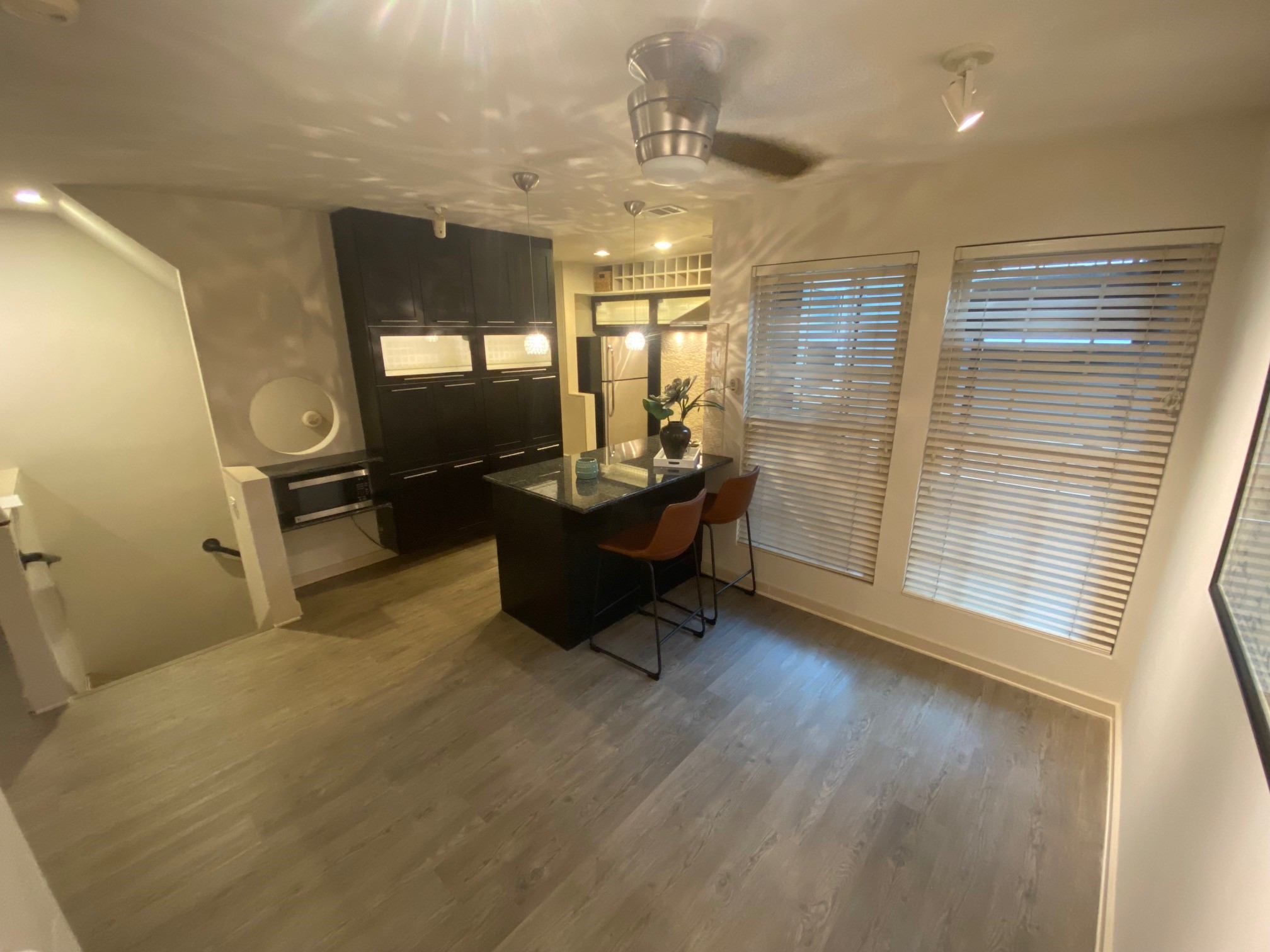 4403 Buena Vista Street 6