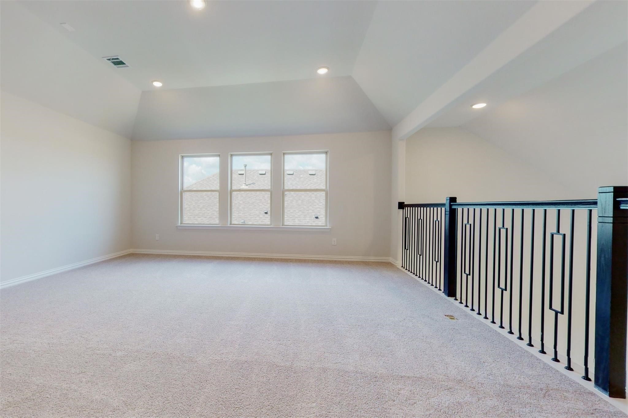 3704 Bluestem Boulevard