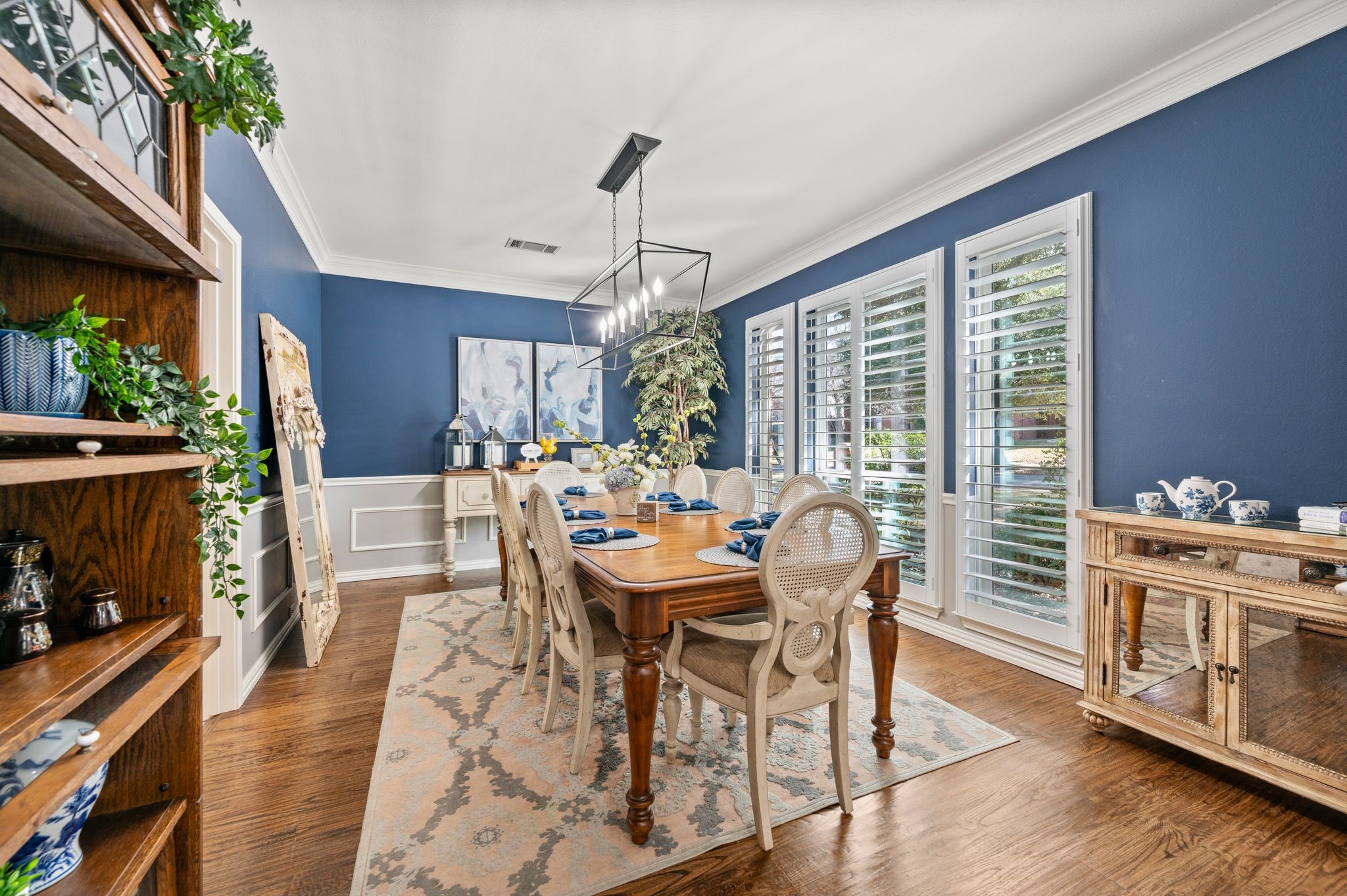 1093 Woodbriar Drive