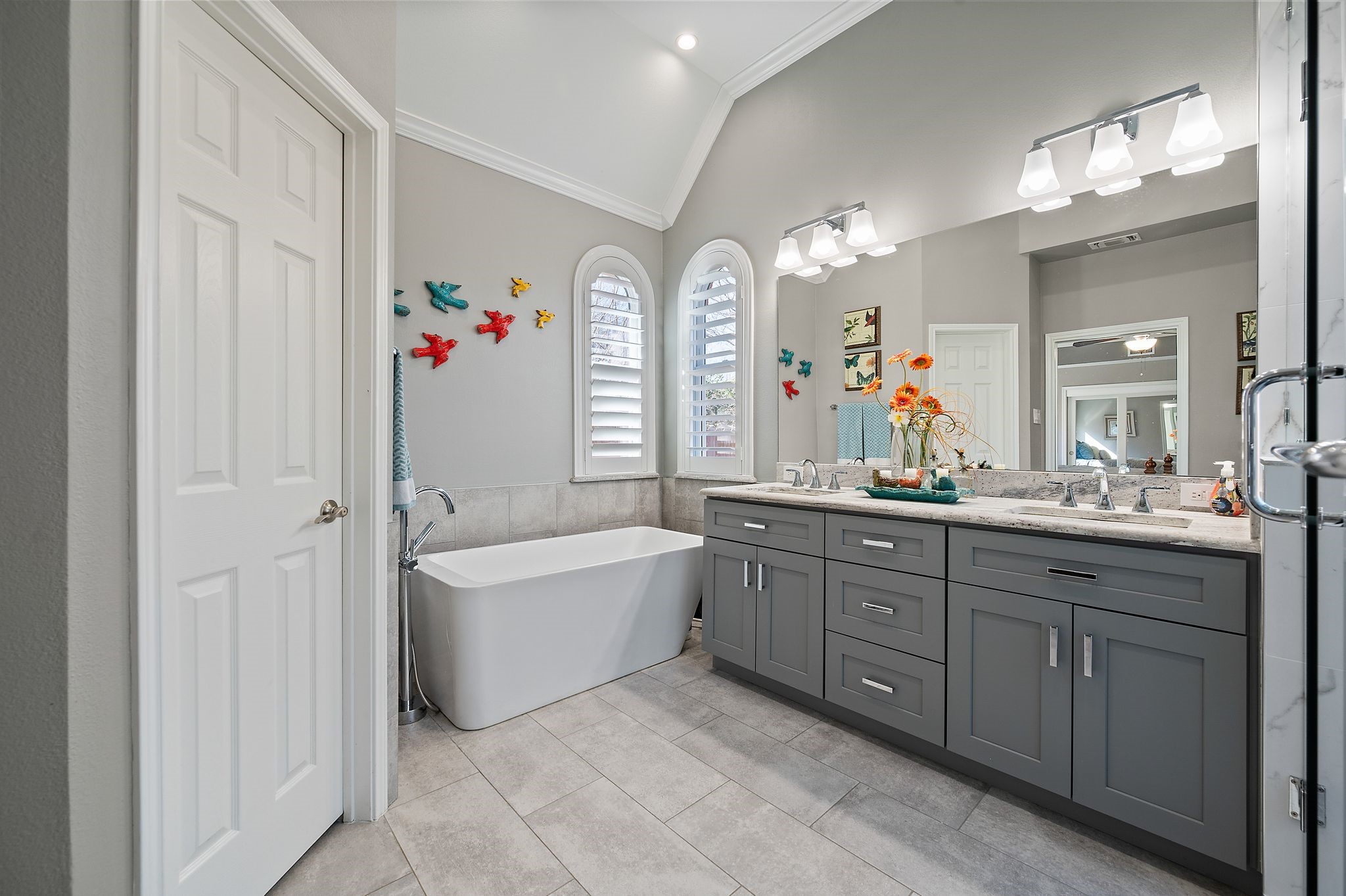 1093 Woodbriar Drive