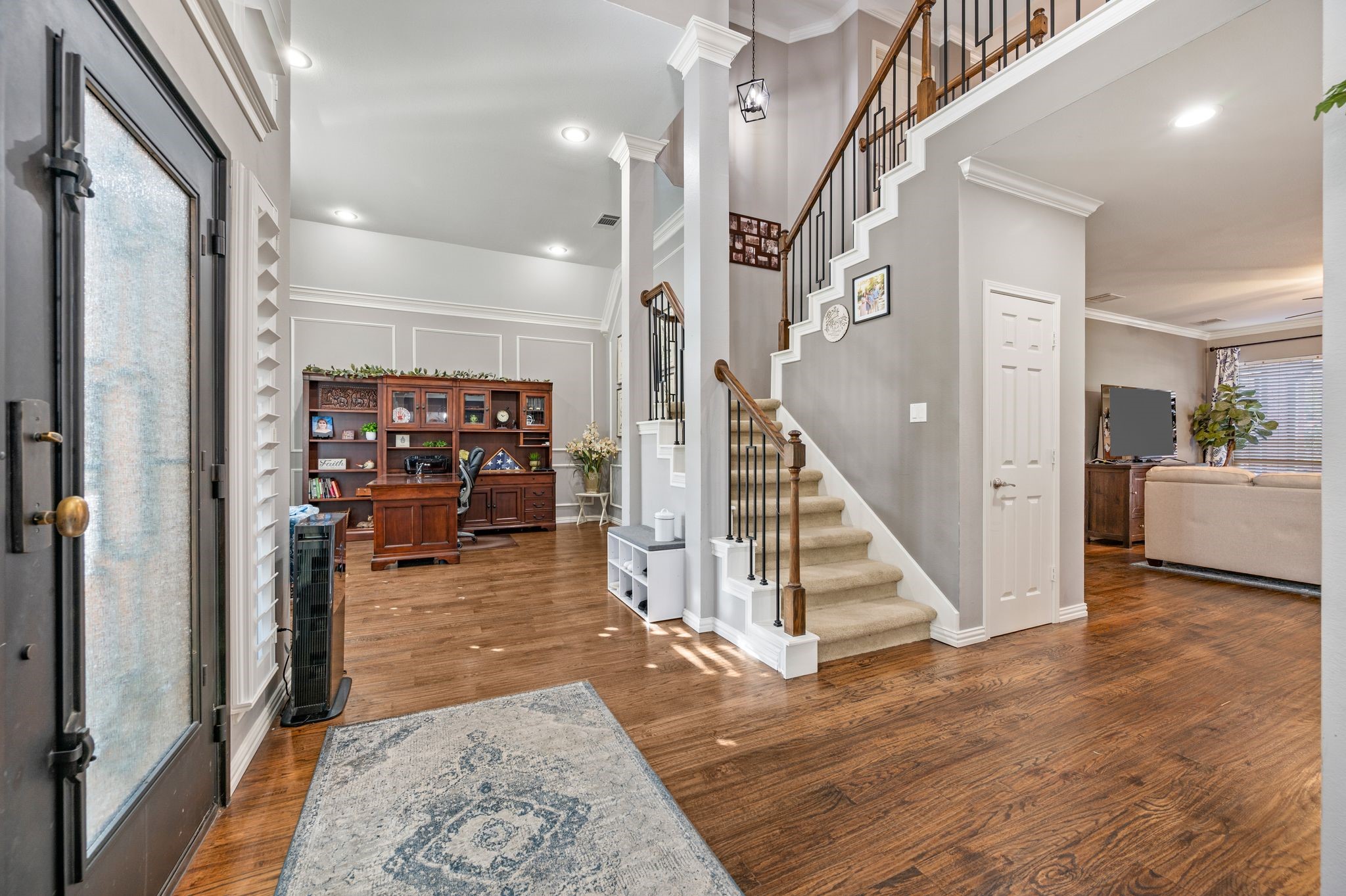 1093 Woodbriar Drive