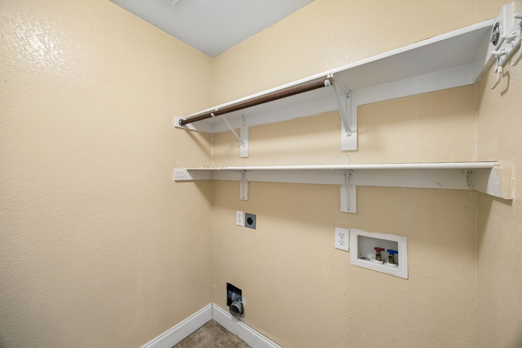 1209 Diamondback Lane