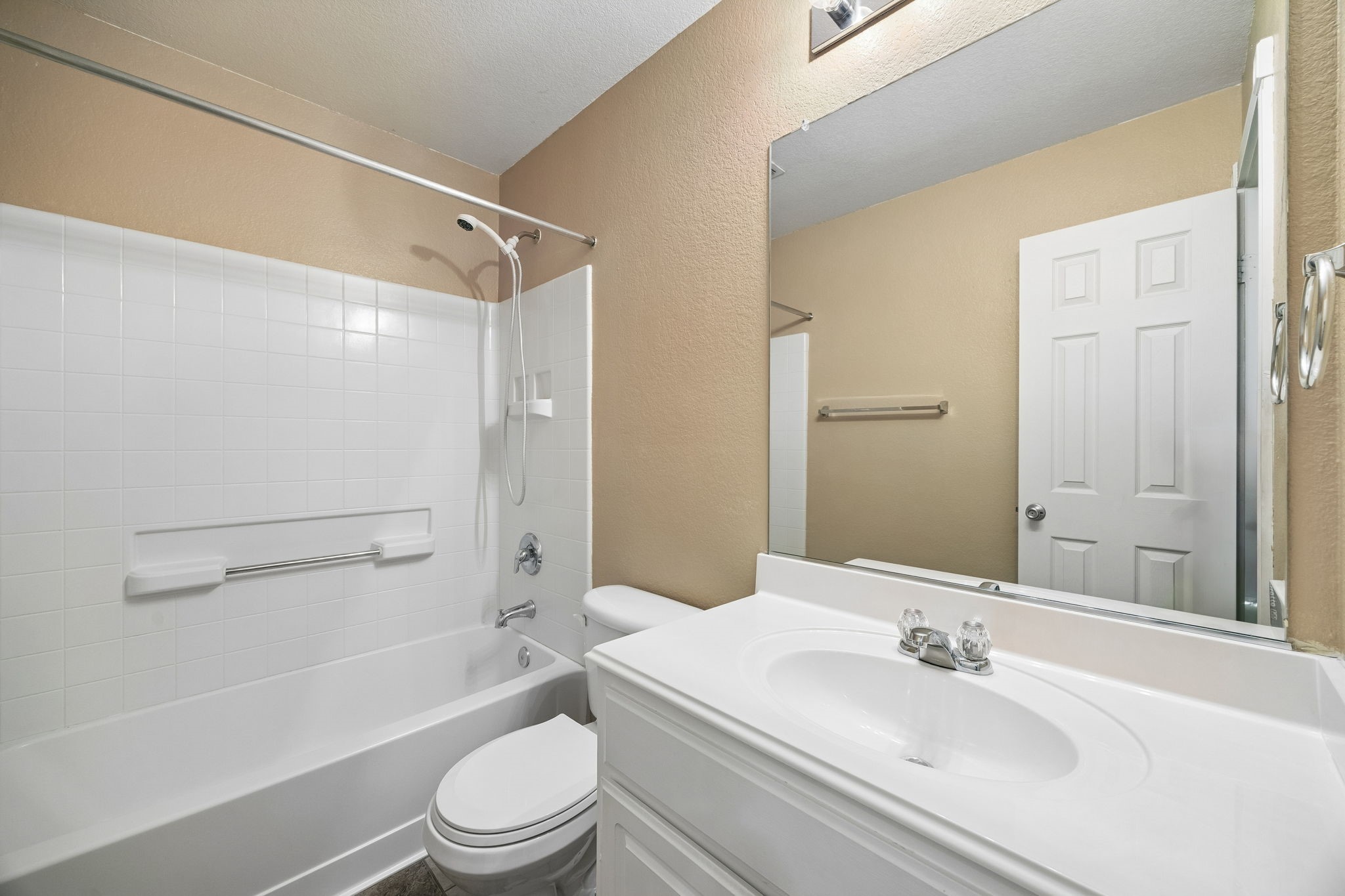 1209 Diamondback Lane