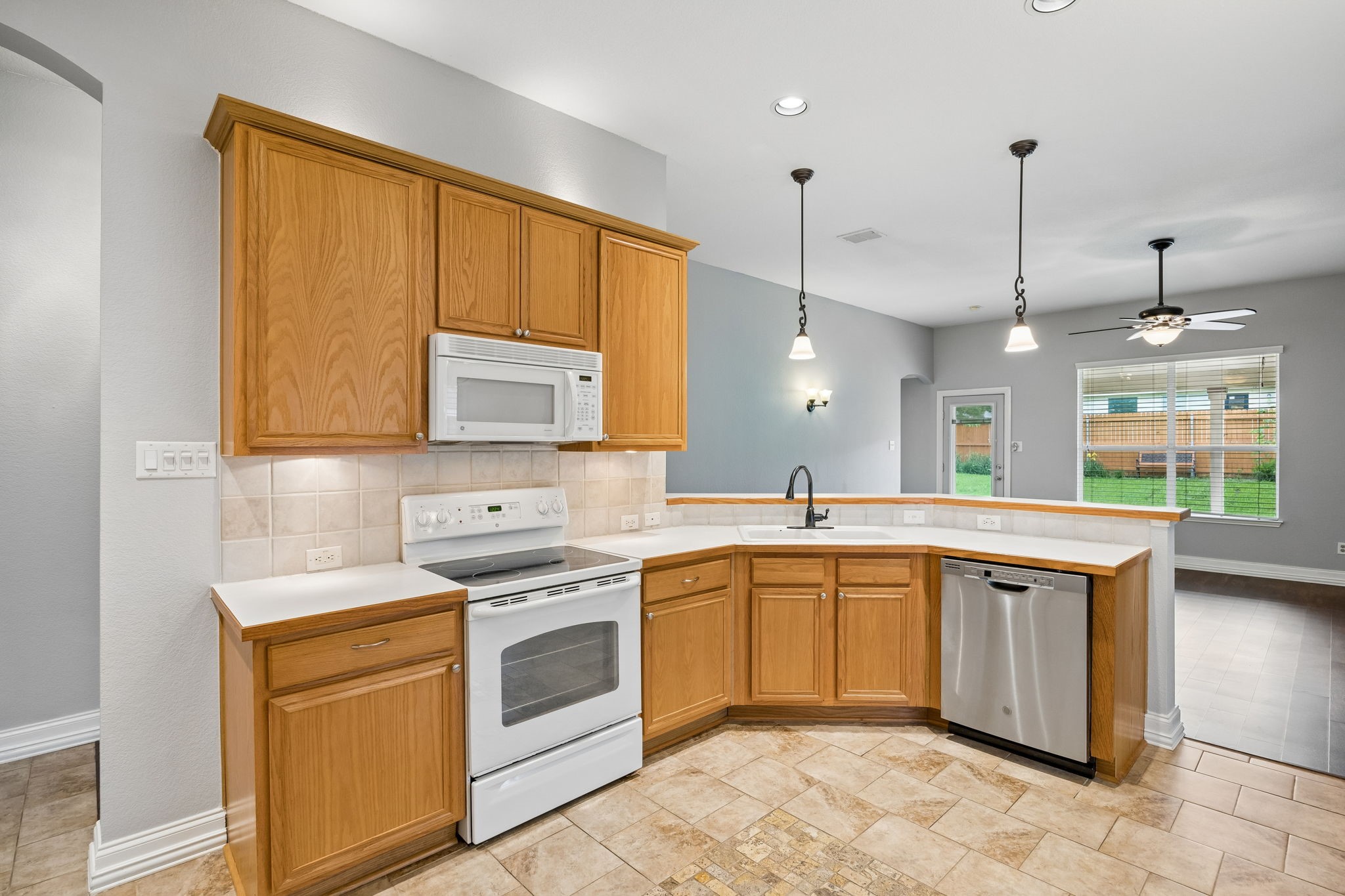 1209 Diamondback Lane