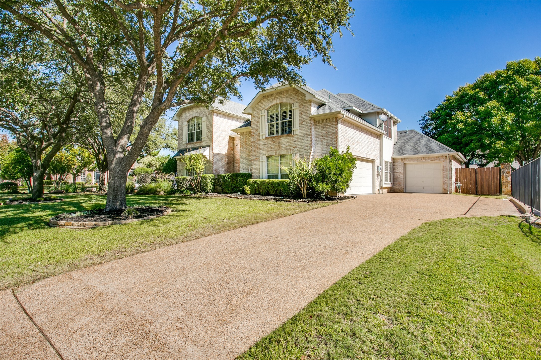 801 Shorecrest Drive