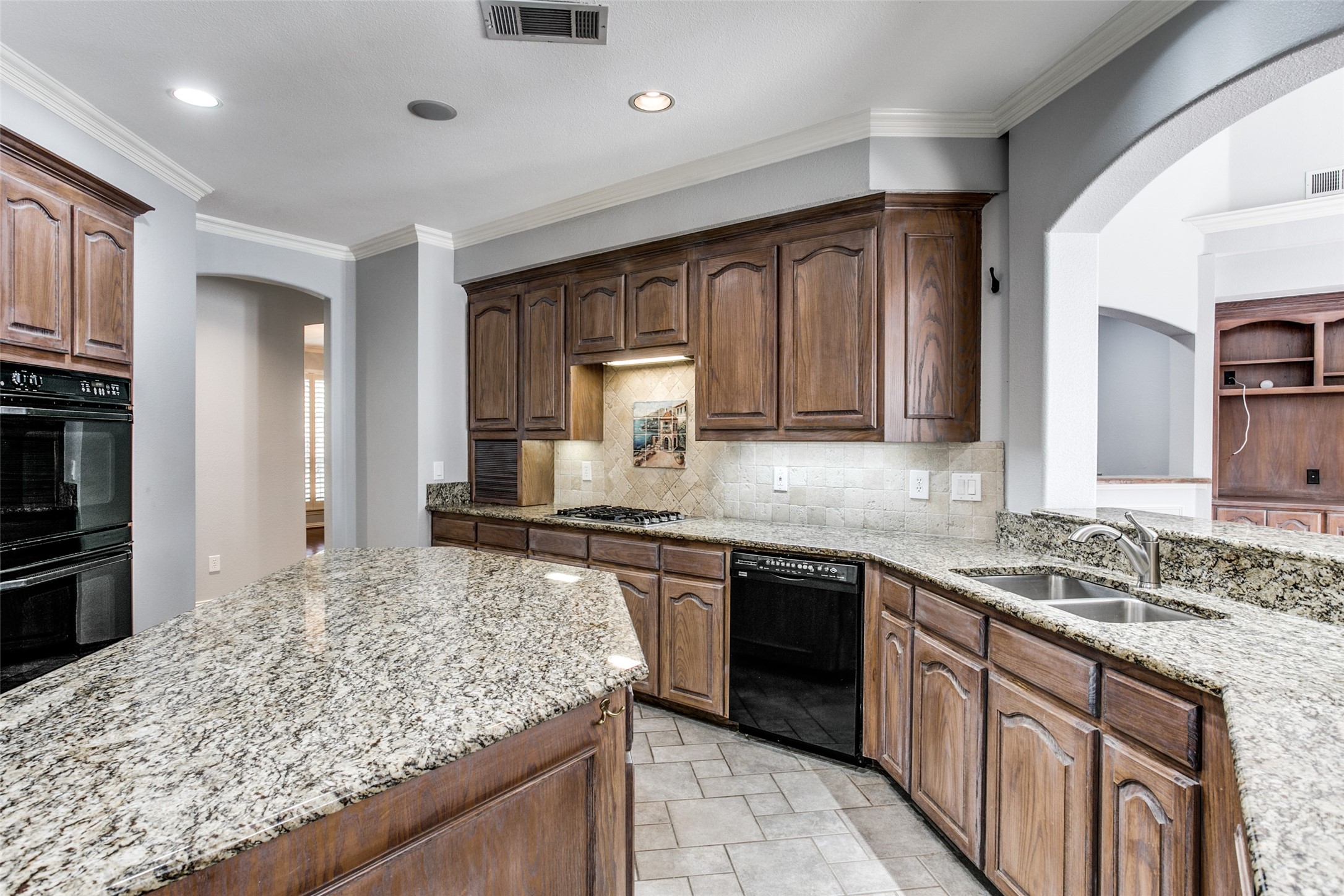 801 Shorecrest Drive