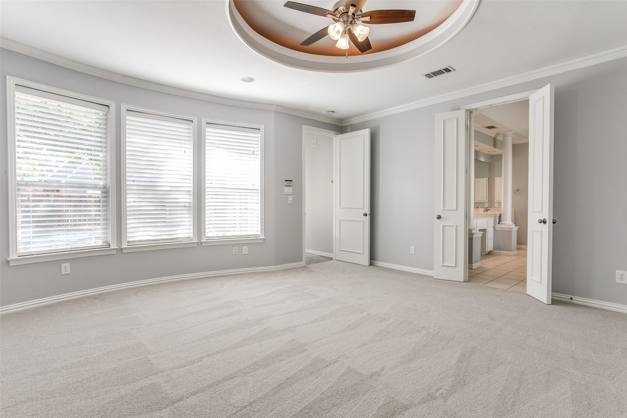 801 Shorecrest Drive