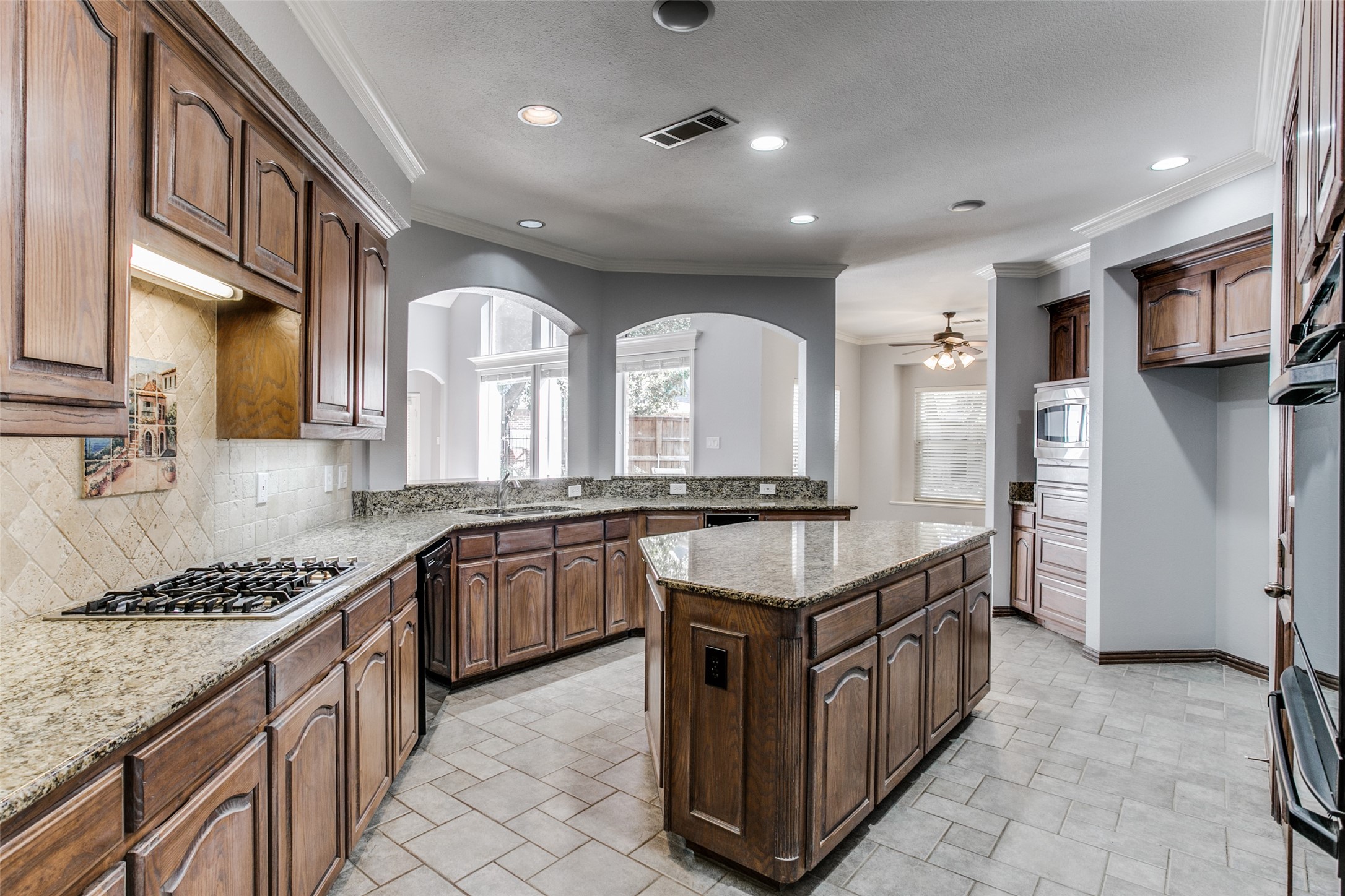 801 Shorecrest Drive