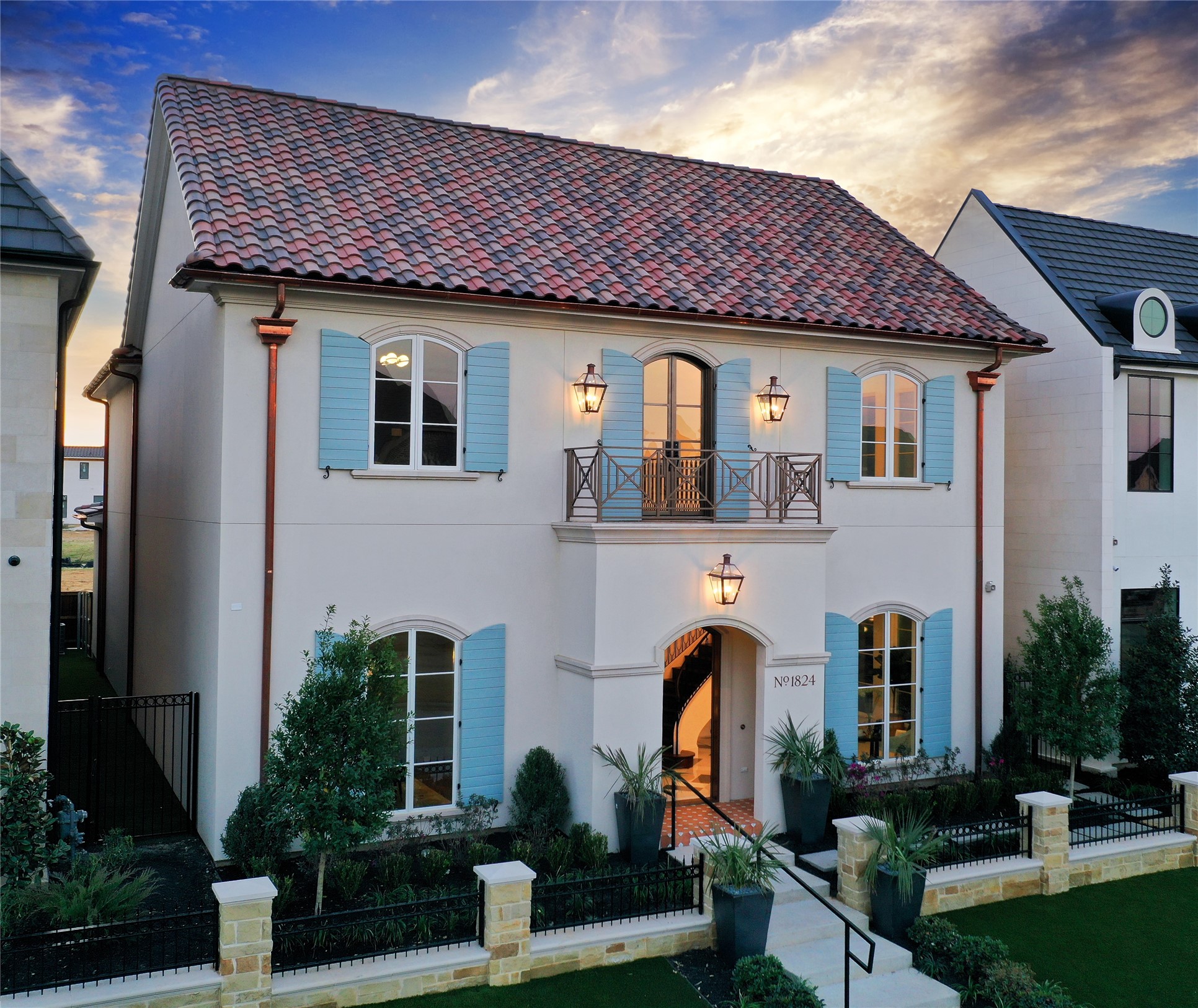 1824 Riviera Lane