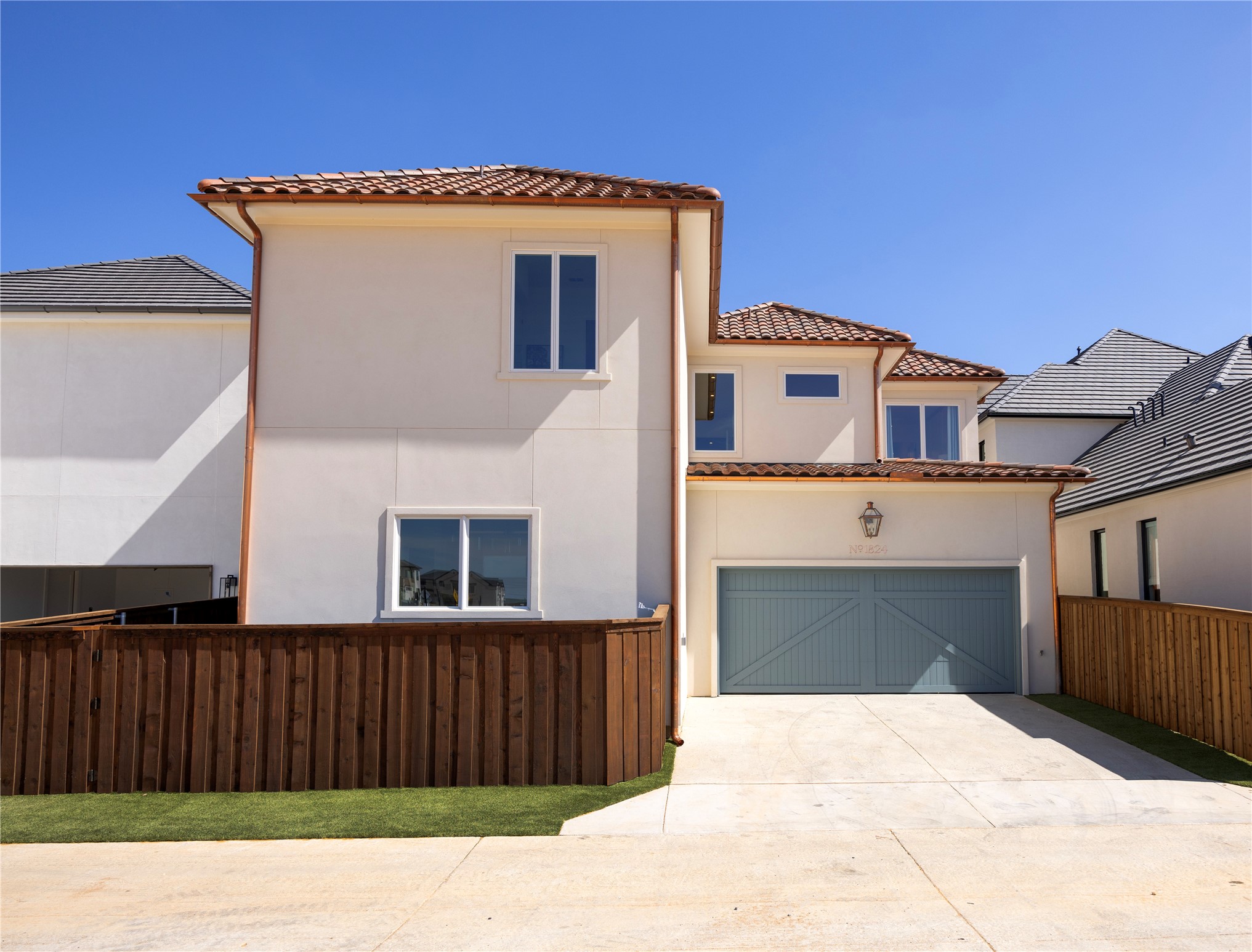 1824 Riviera Lane