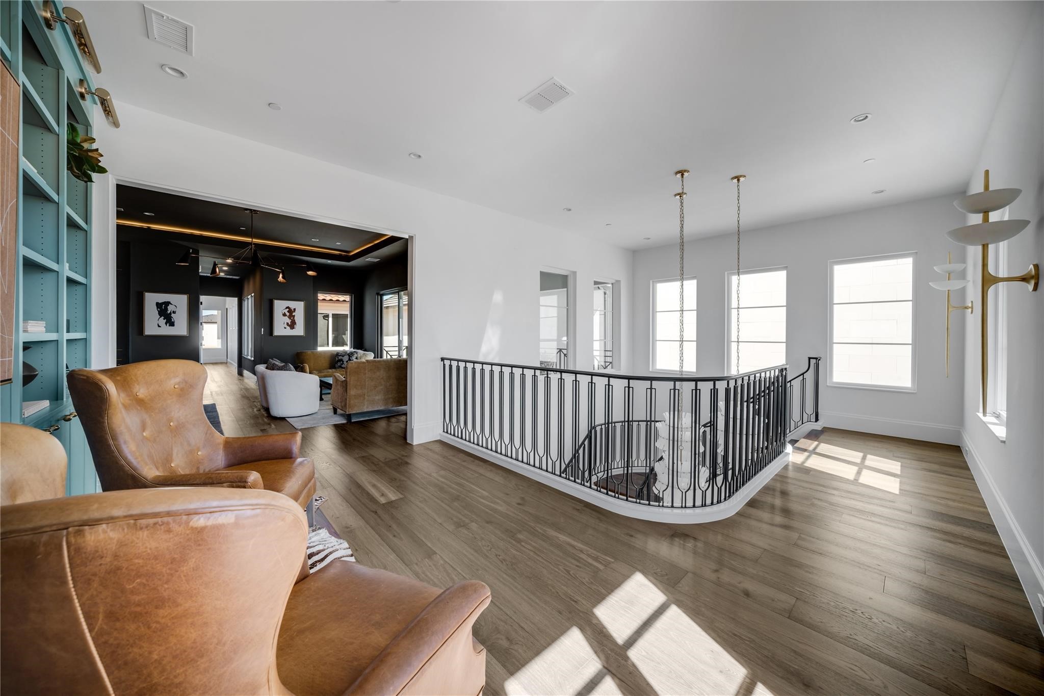 1824 Riviera Lane