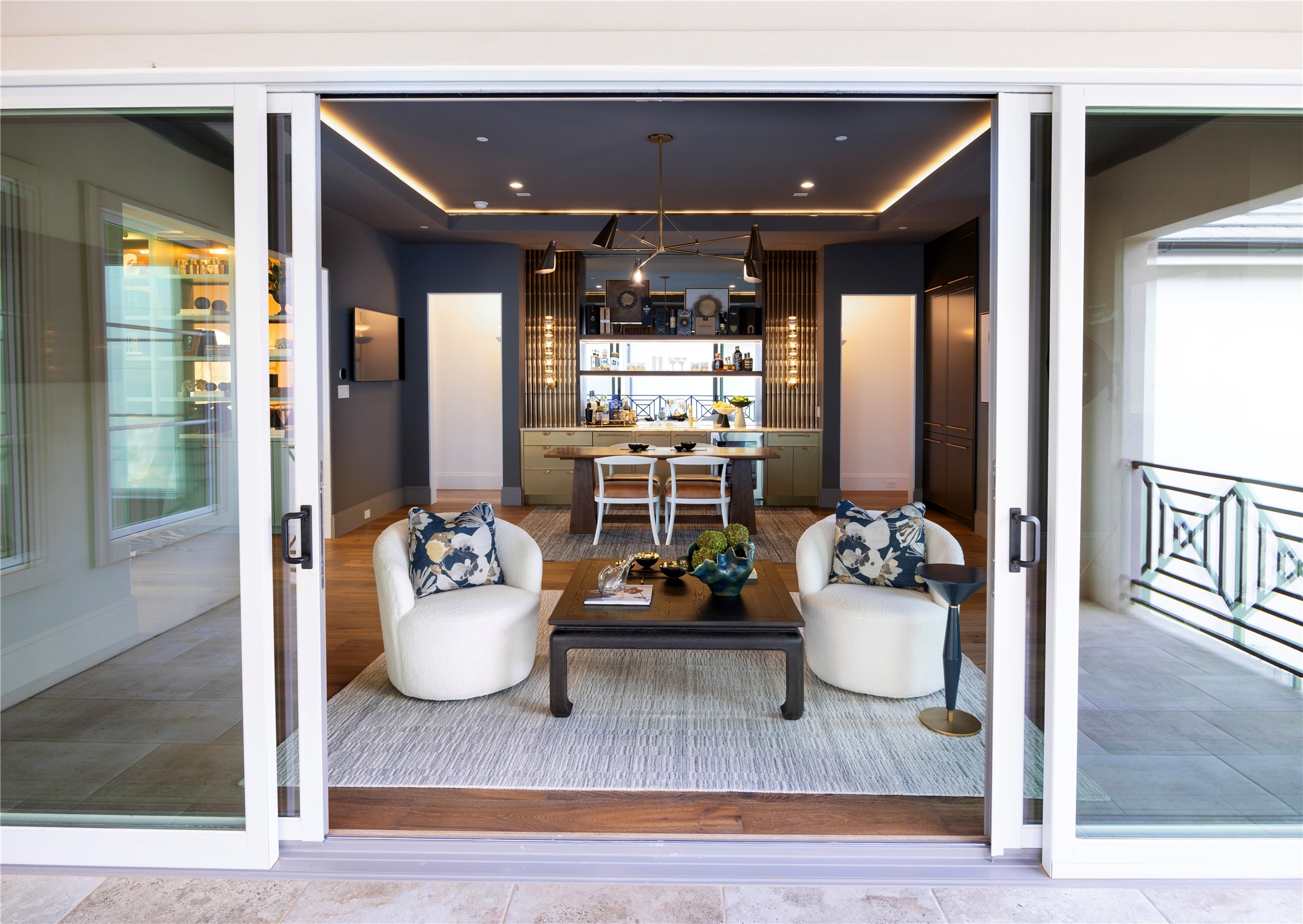 1824 Riviera Lane