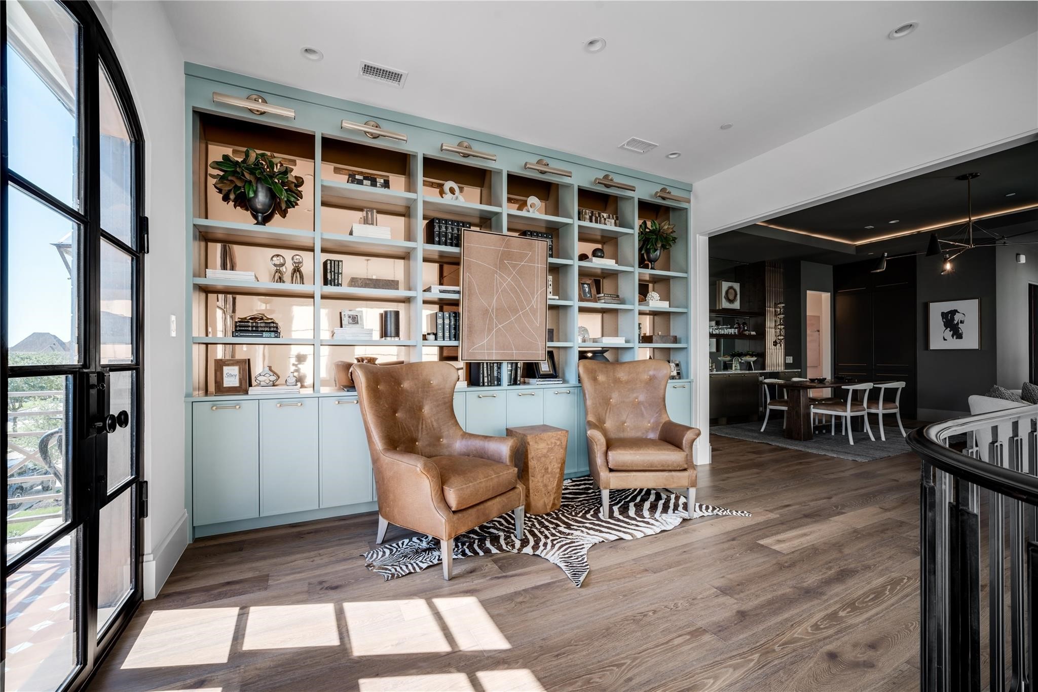 1824 Riviera Lane