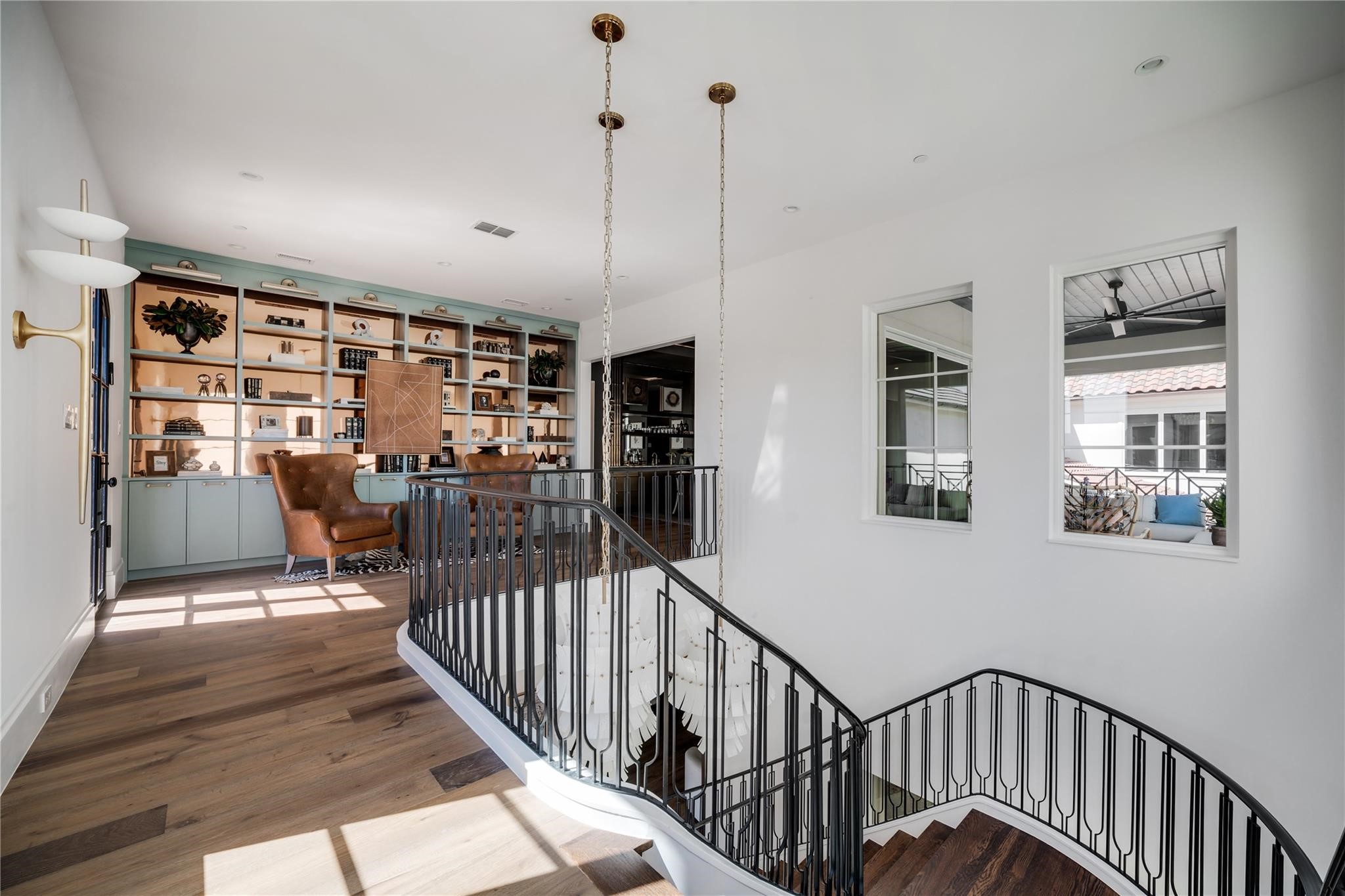 1824 Riviera Lane