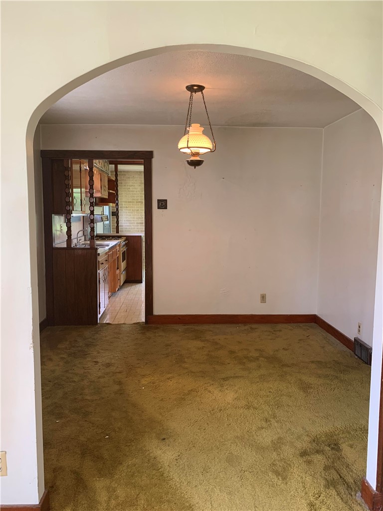 251 Neilson Ave