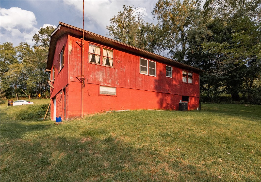 370 Center Dr