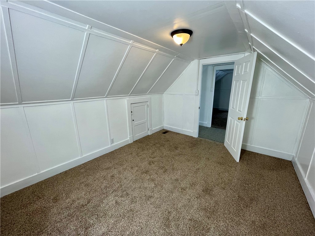 575 W Cunningham St