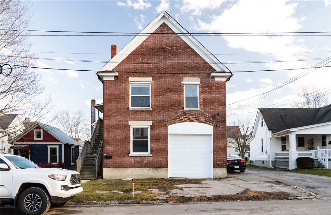 113 American Ave