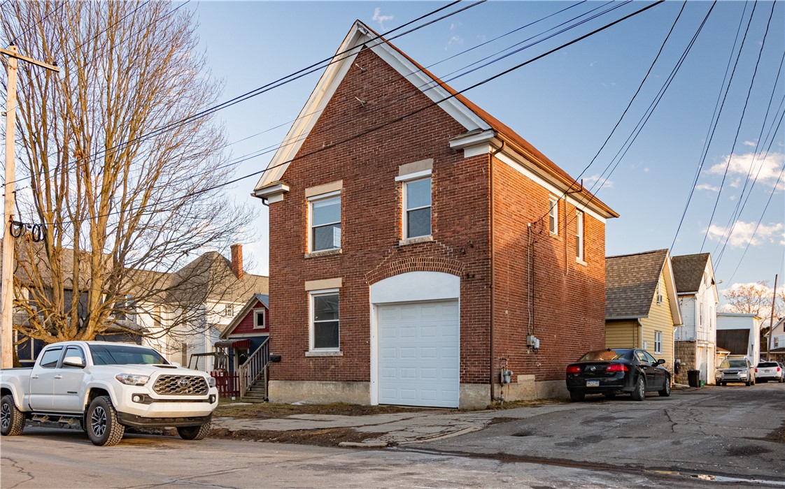 113 American Ave