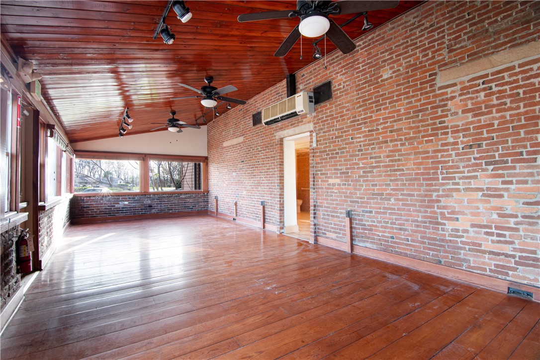 500 N Pike Rd