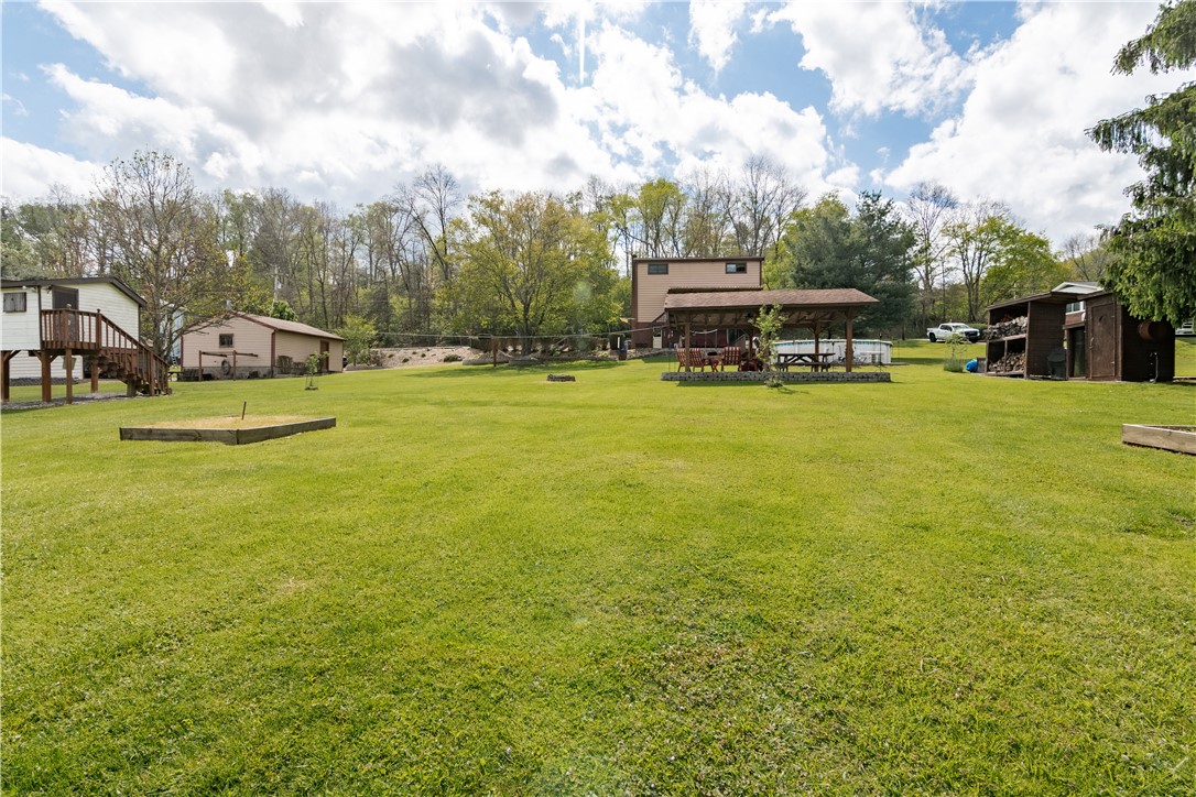 1093 Saxonburg Blvd