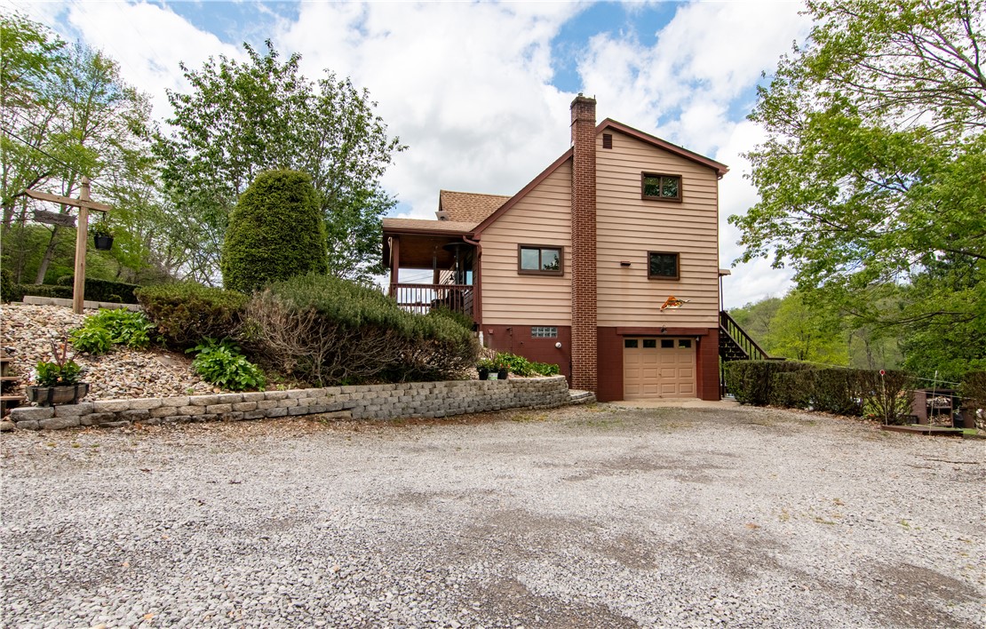 1093 Saxonburg Blvd