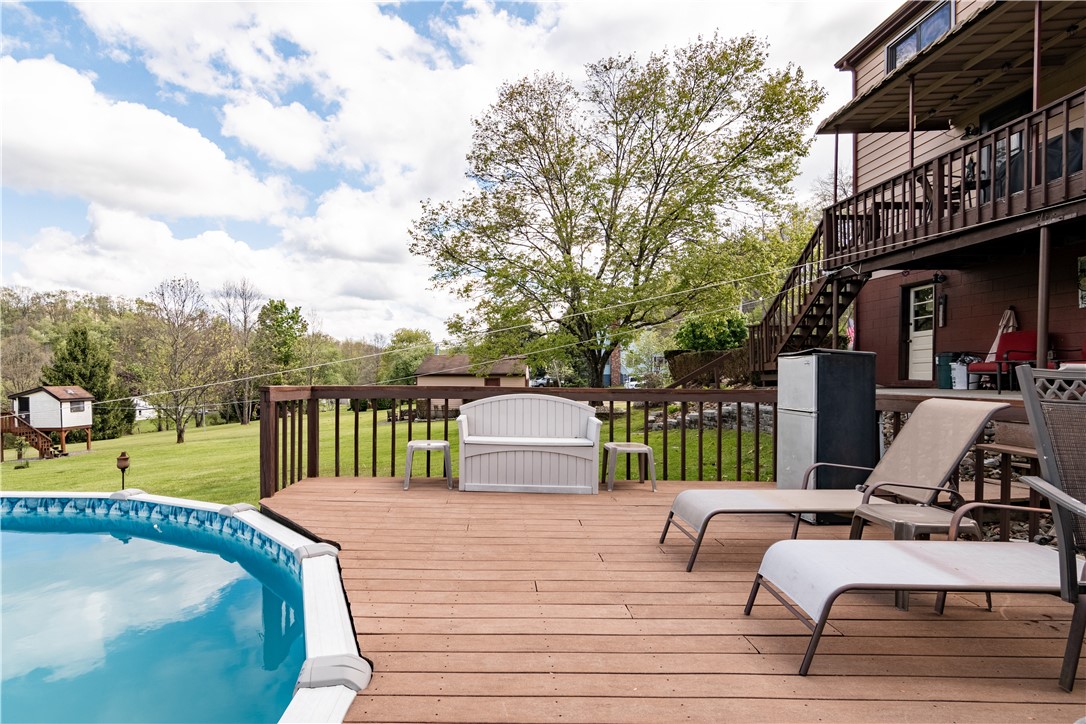 1093 Saxonburg Blvd