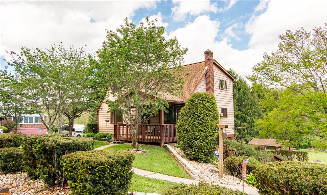 1093 Saxonburg Blvd