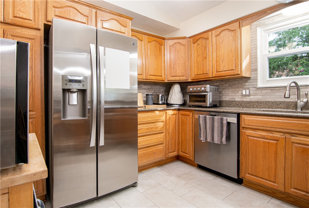 123 Rembrandt Dr