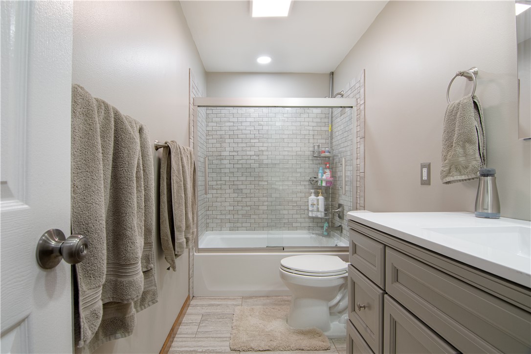 123 Rembrandt Dr