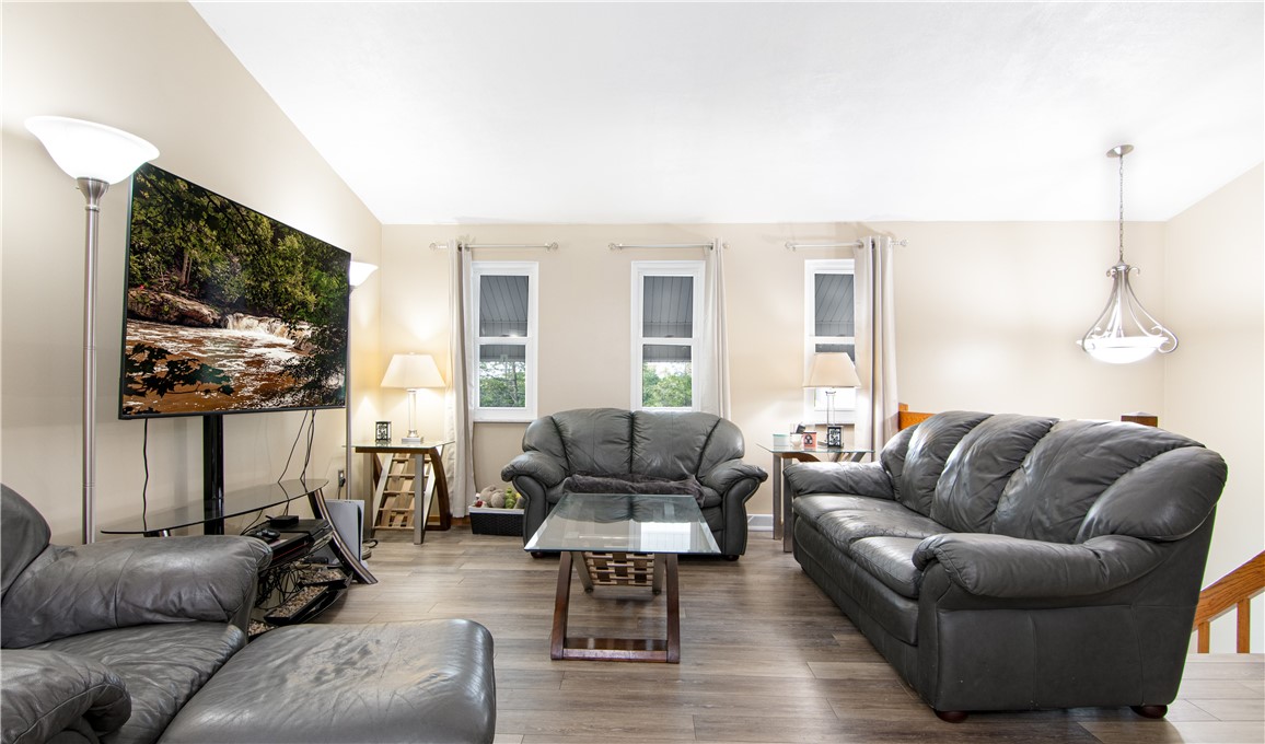 123 Rembrandt Dr