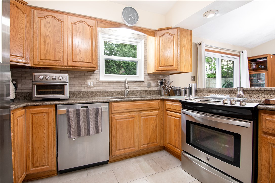 123 Rembrandt Dr