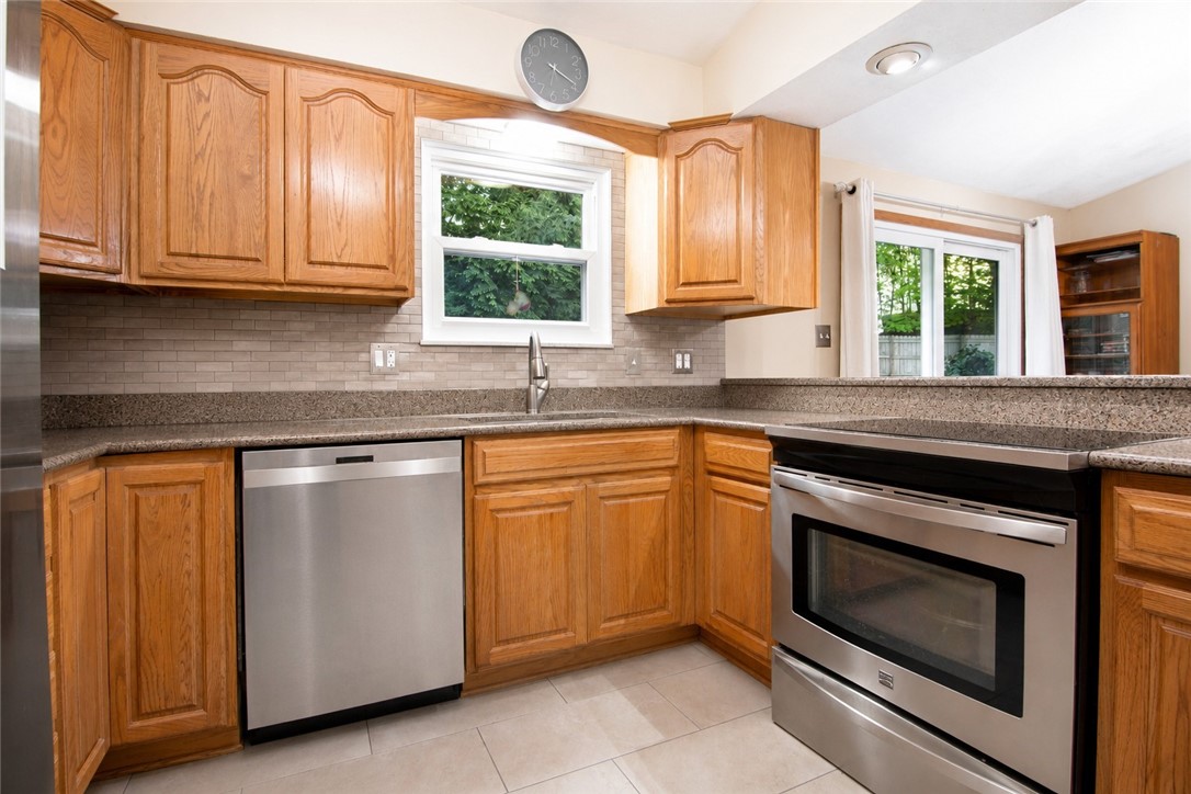 123 Rembrandt Dr