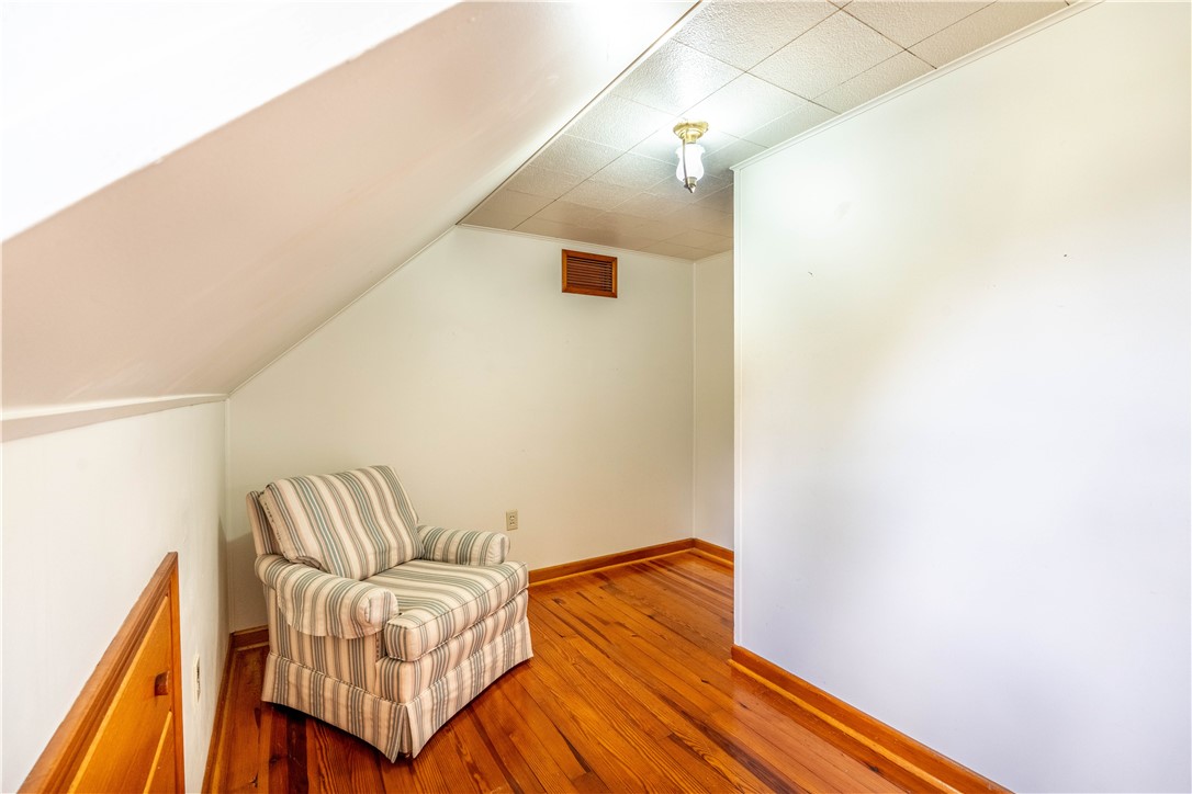 1912 Harlansburg Rd